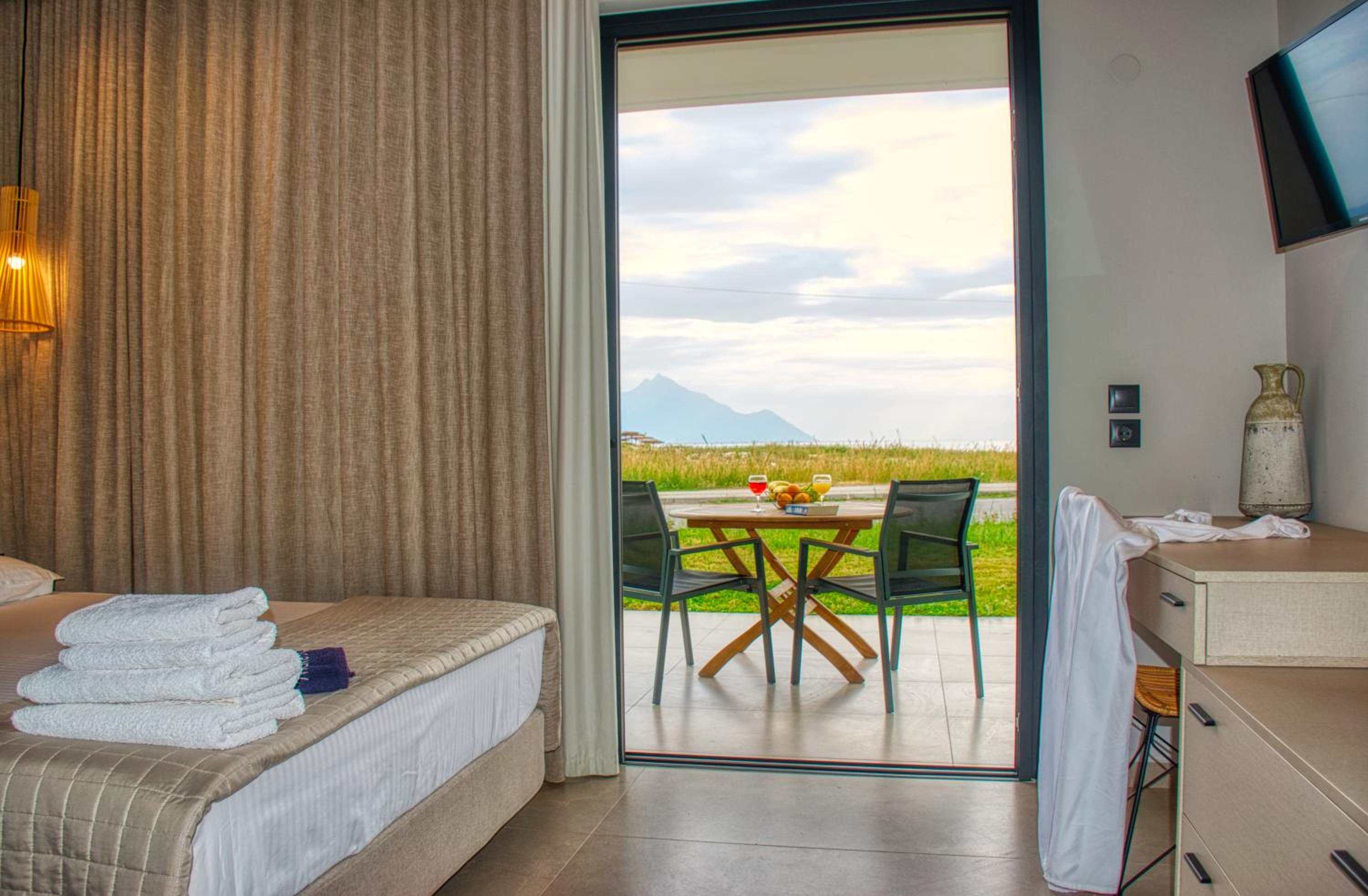 Onar Sarti Luxury Living view 5