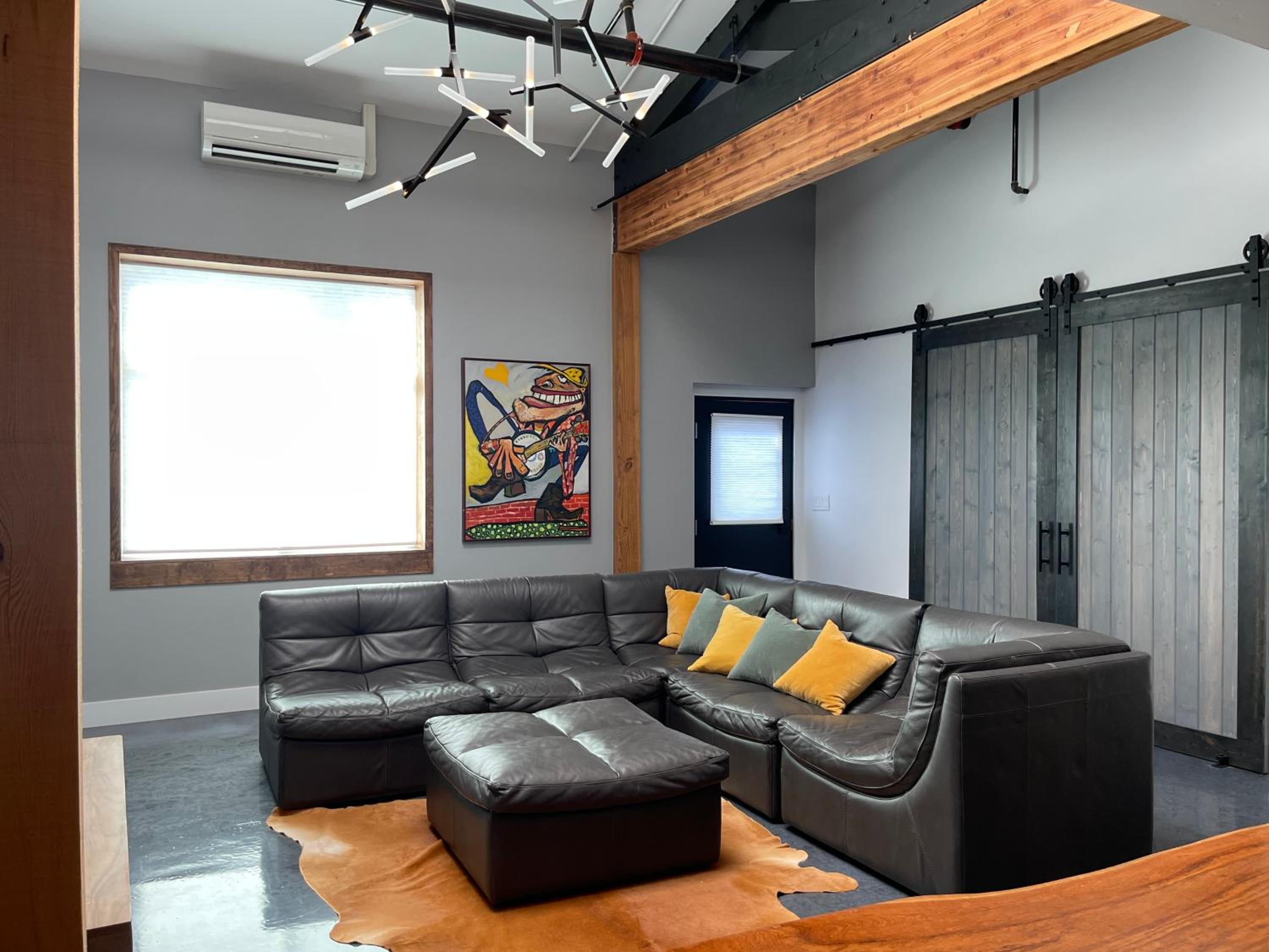 Petaluma Vacations - Petaluma Warehouse Lofts unit E - Property Image 22