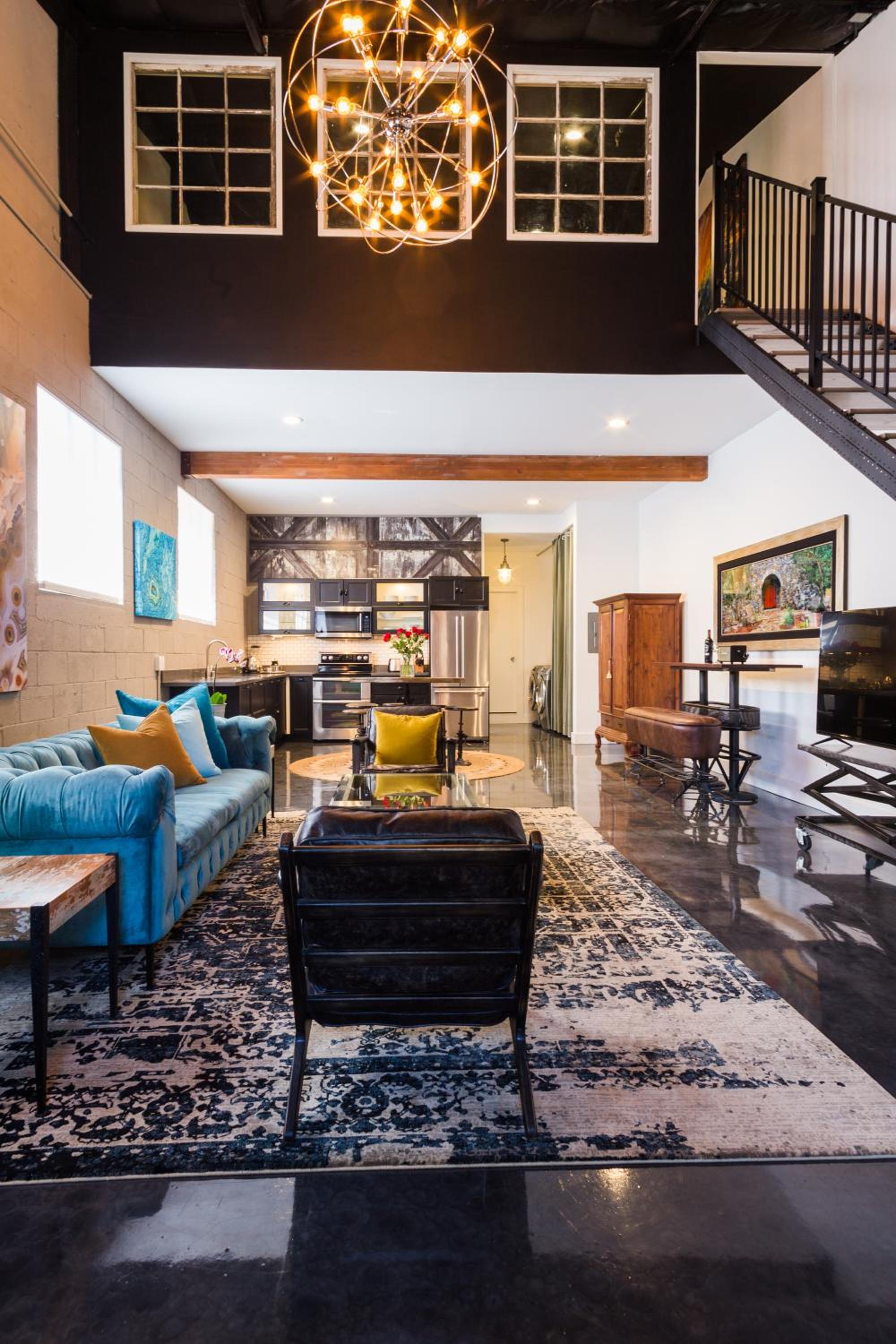 Petaluma Vacations - Petaluma Warehouse Lofts unit E - Property Image 12