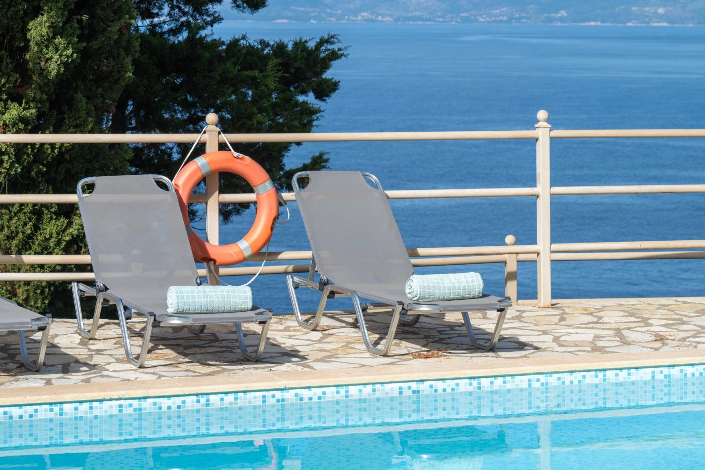 Pangolas Apartments Paxos