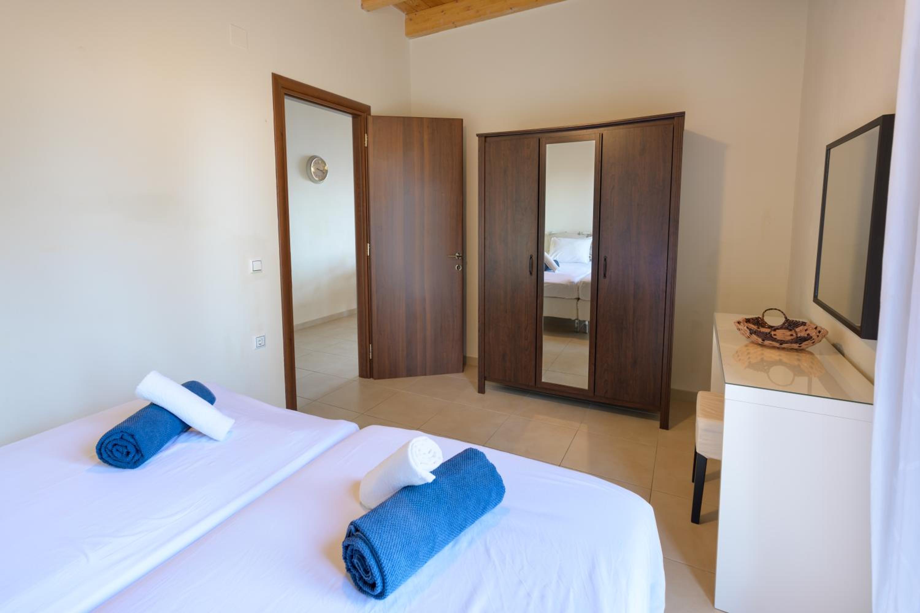 Pangolas Apartments Paxos