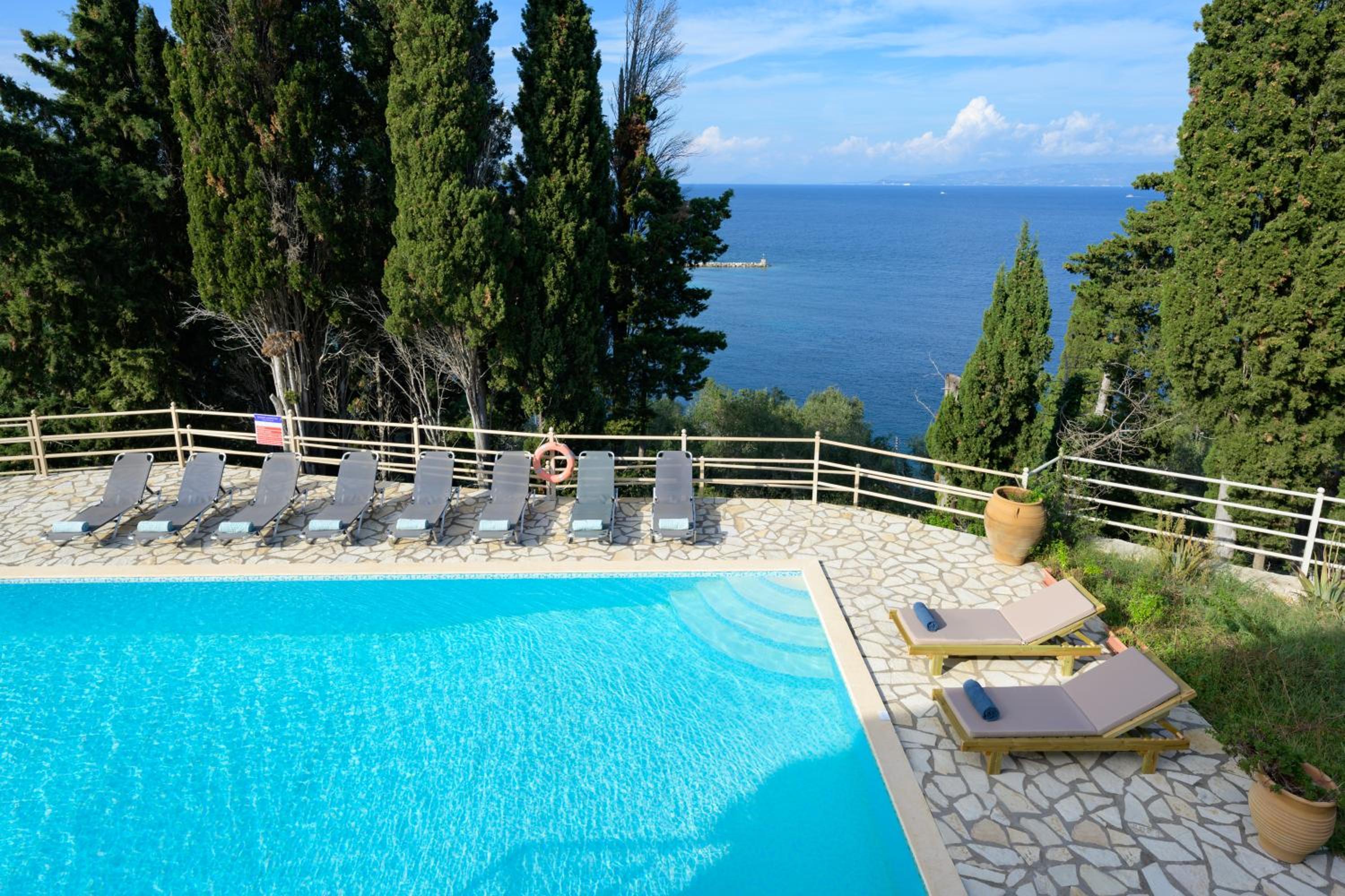 Pangolas Apartments Paxos
