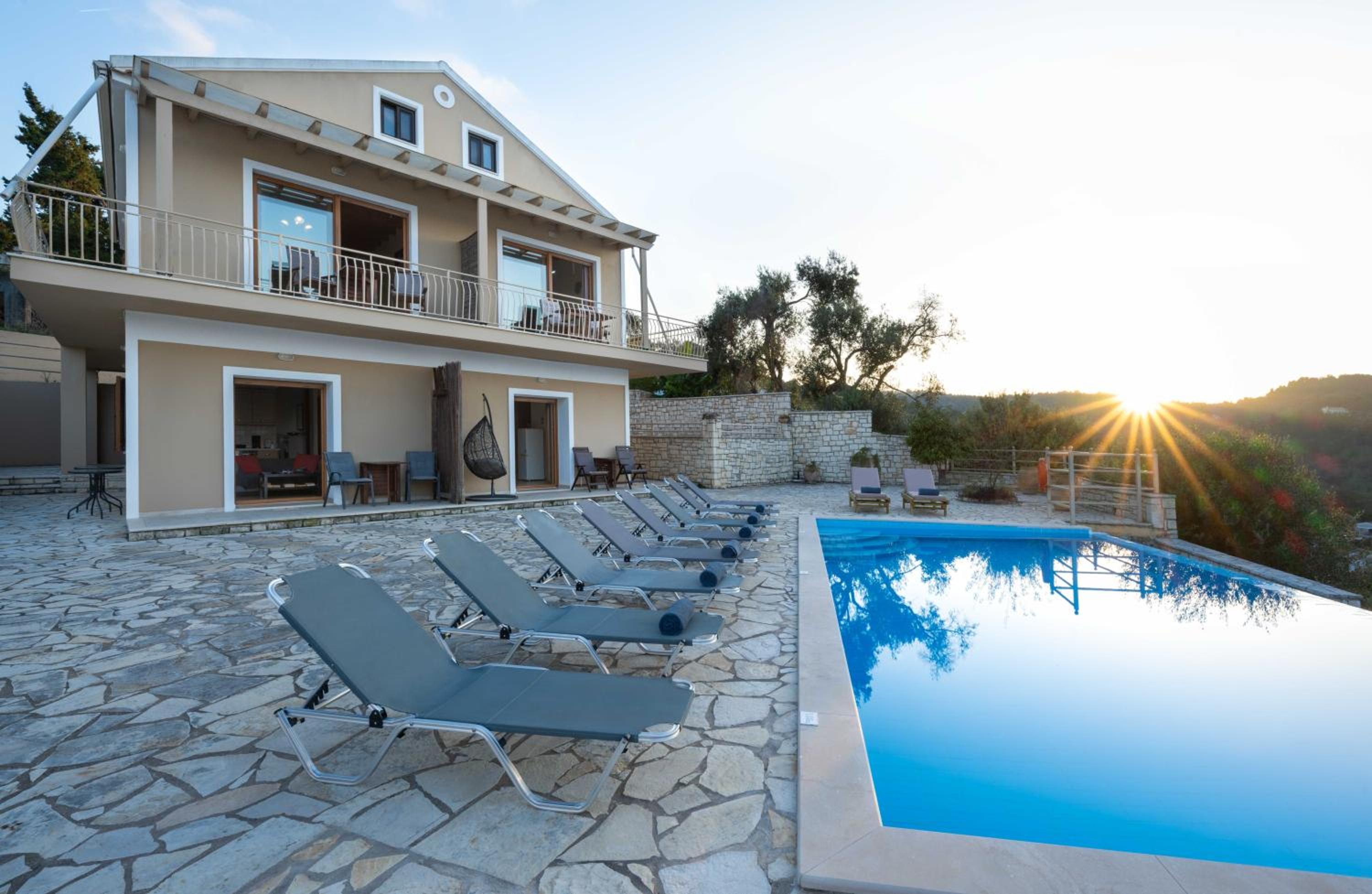 Pangolas Apartments Paxos
