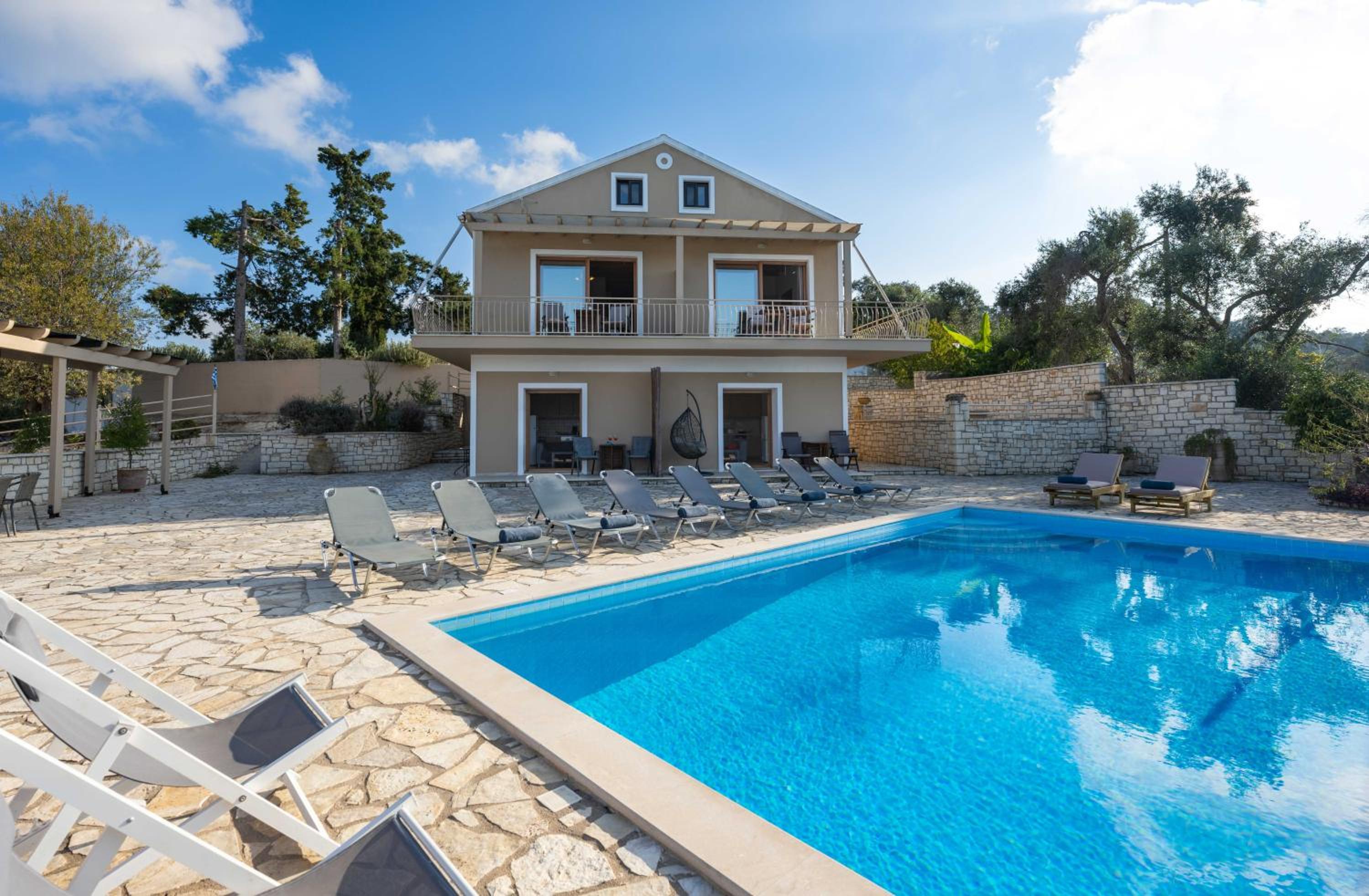 Pangolas Apartments Paxos