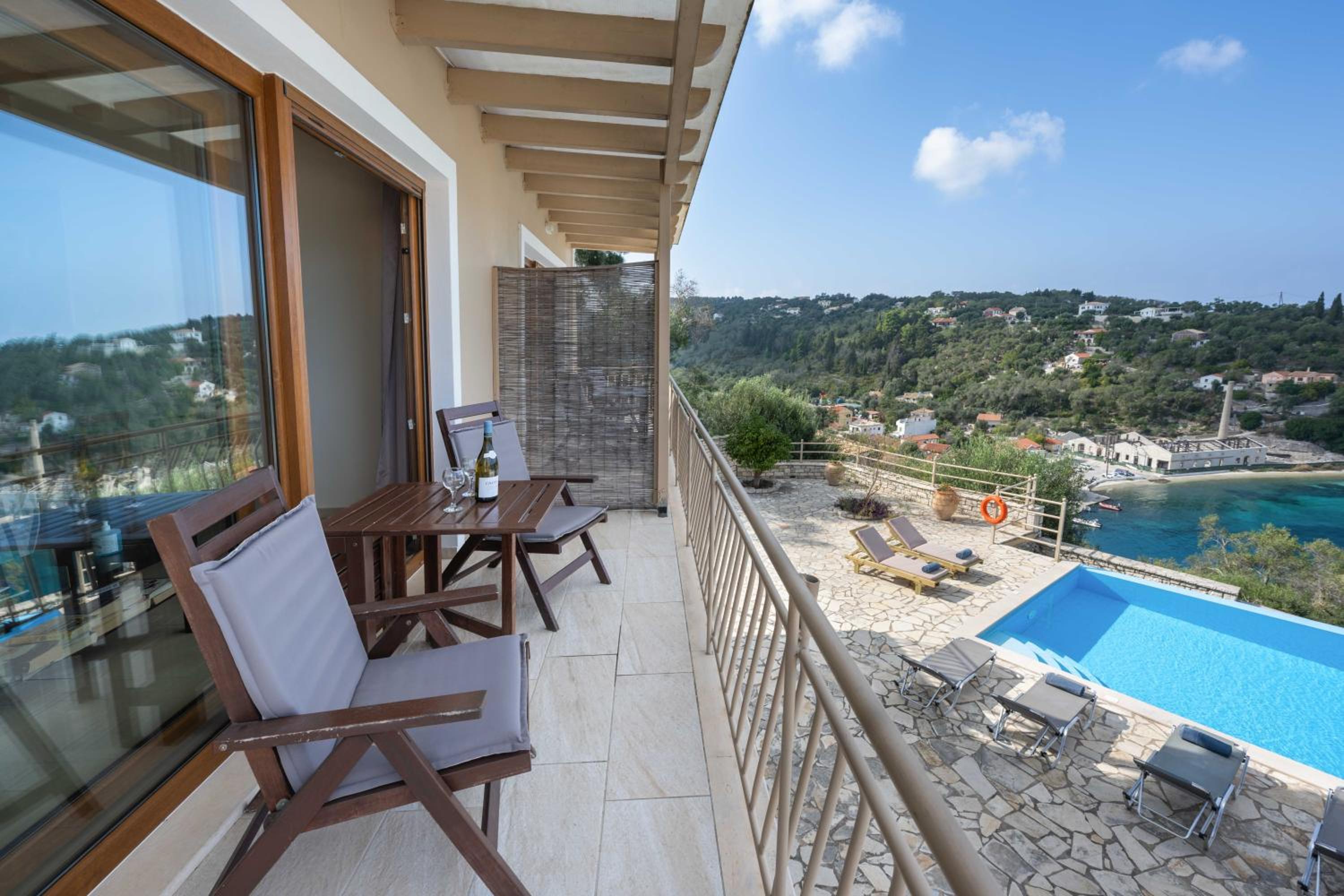 Pangolas Apartments Paxos