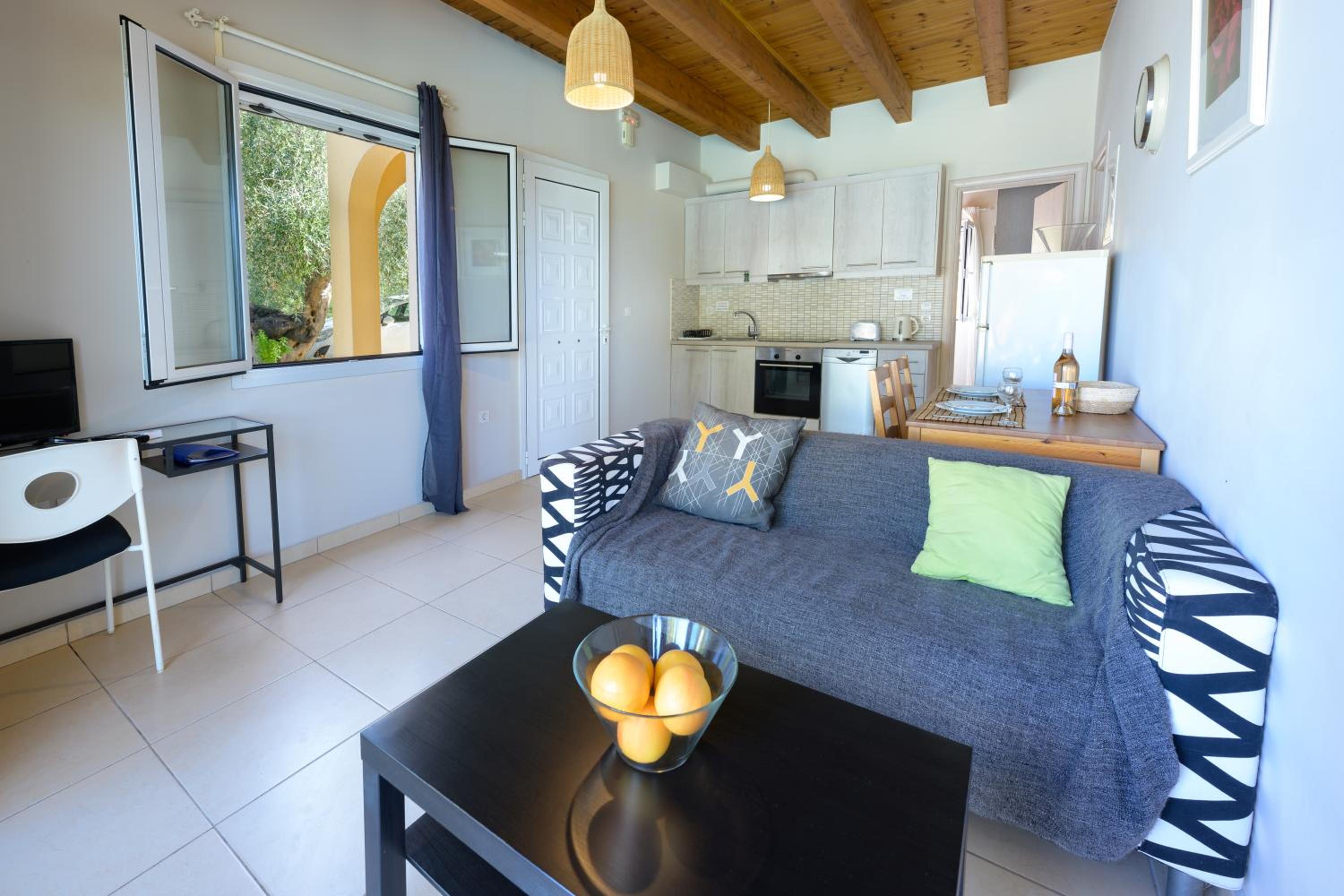 Pangolas Apartments Paxos