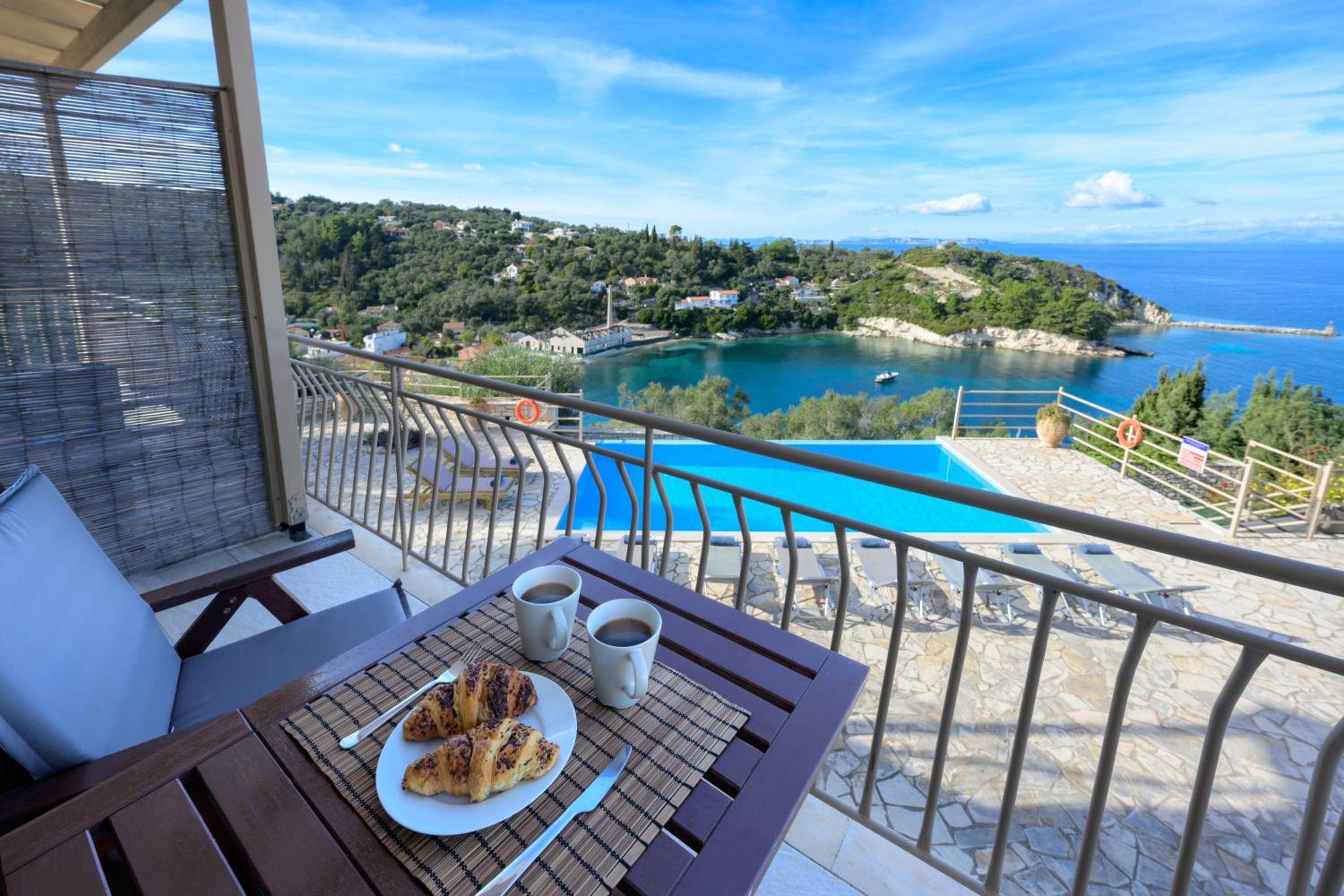 Pangolas Apartments Paxos