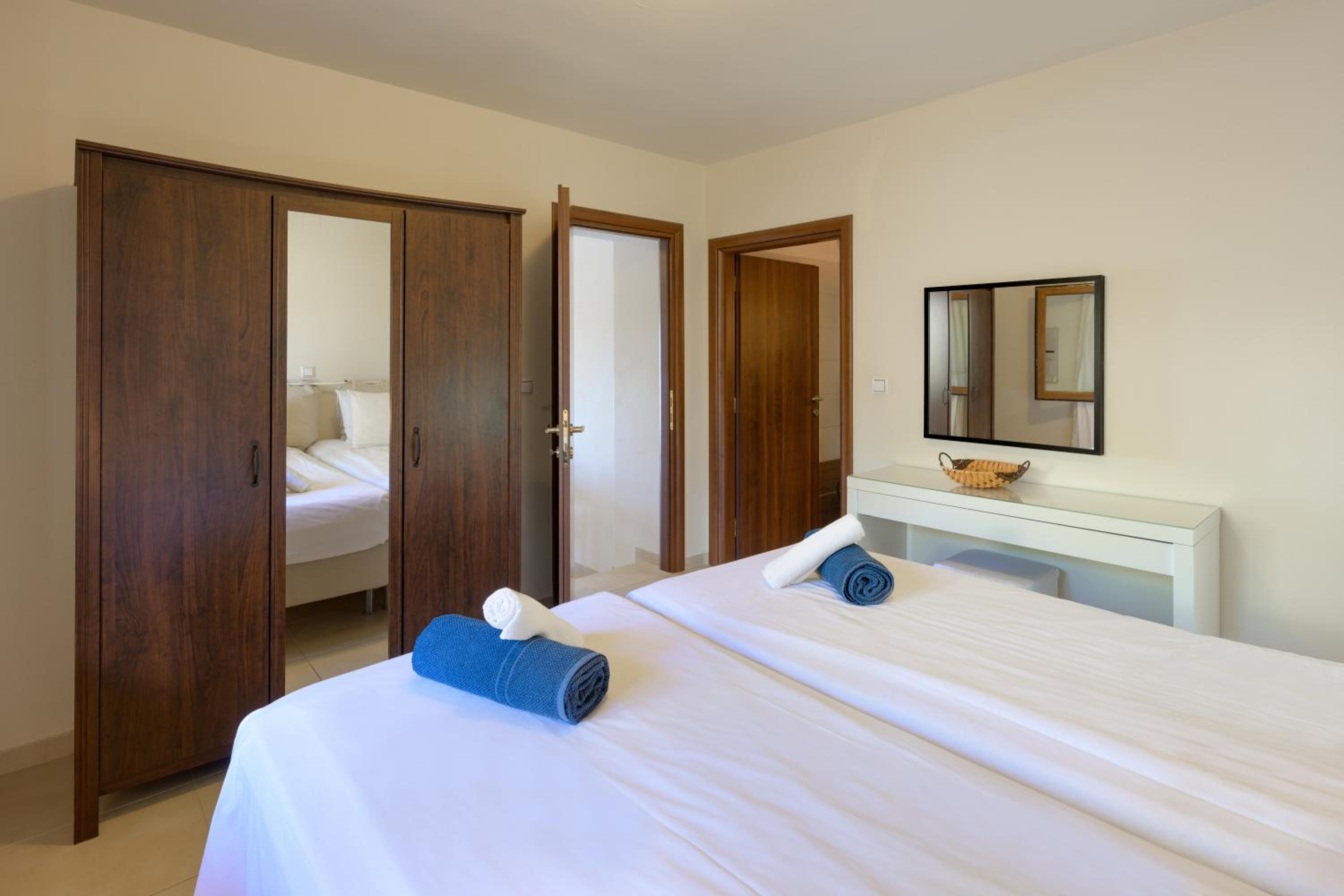 Pangolas Apartments Paxos