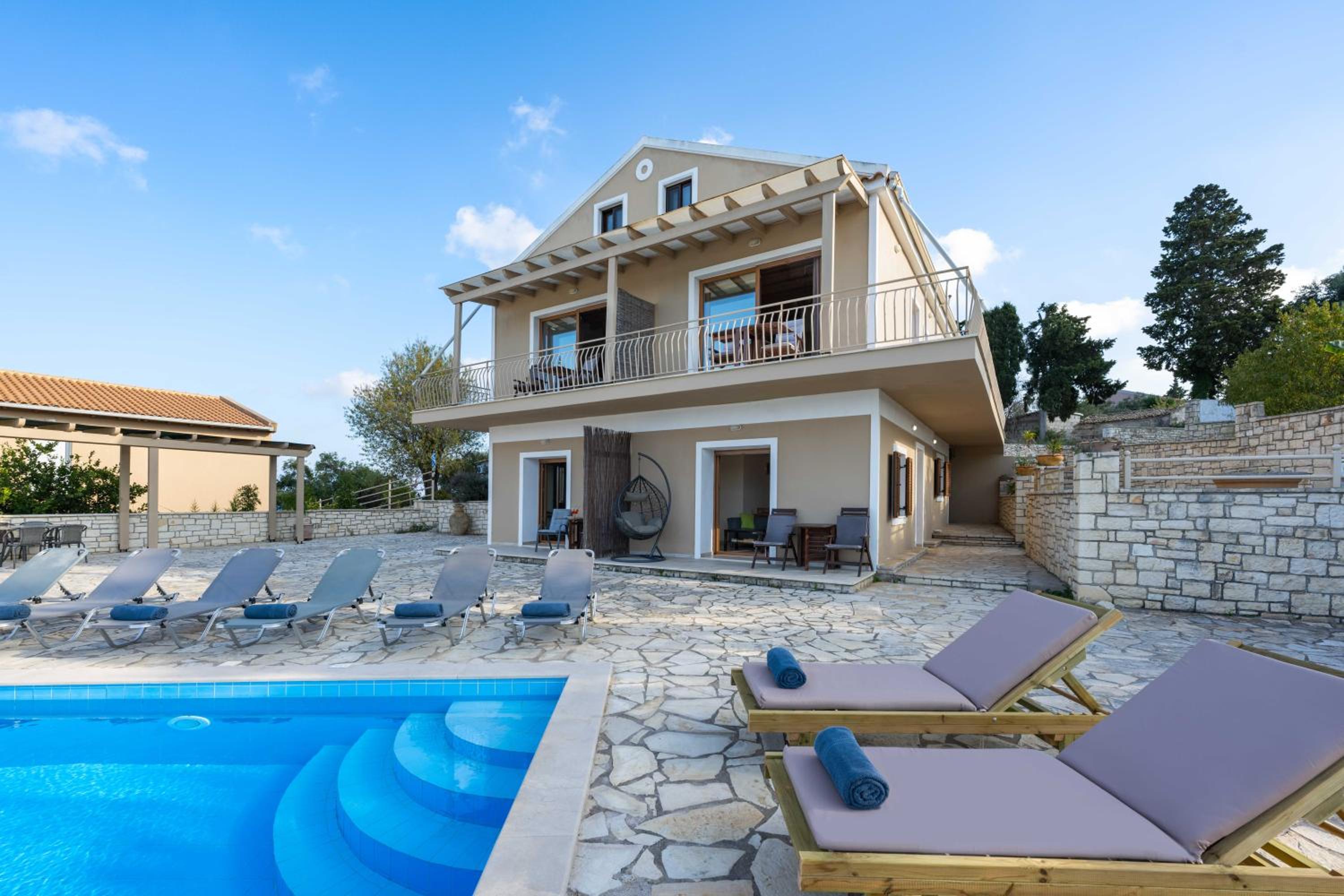 Pangolas Apartments Paxos