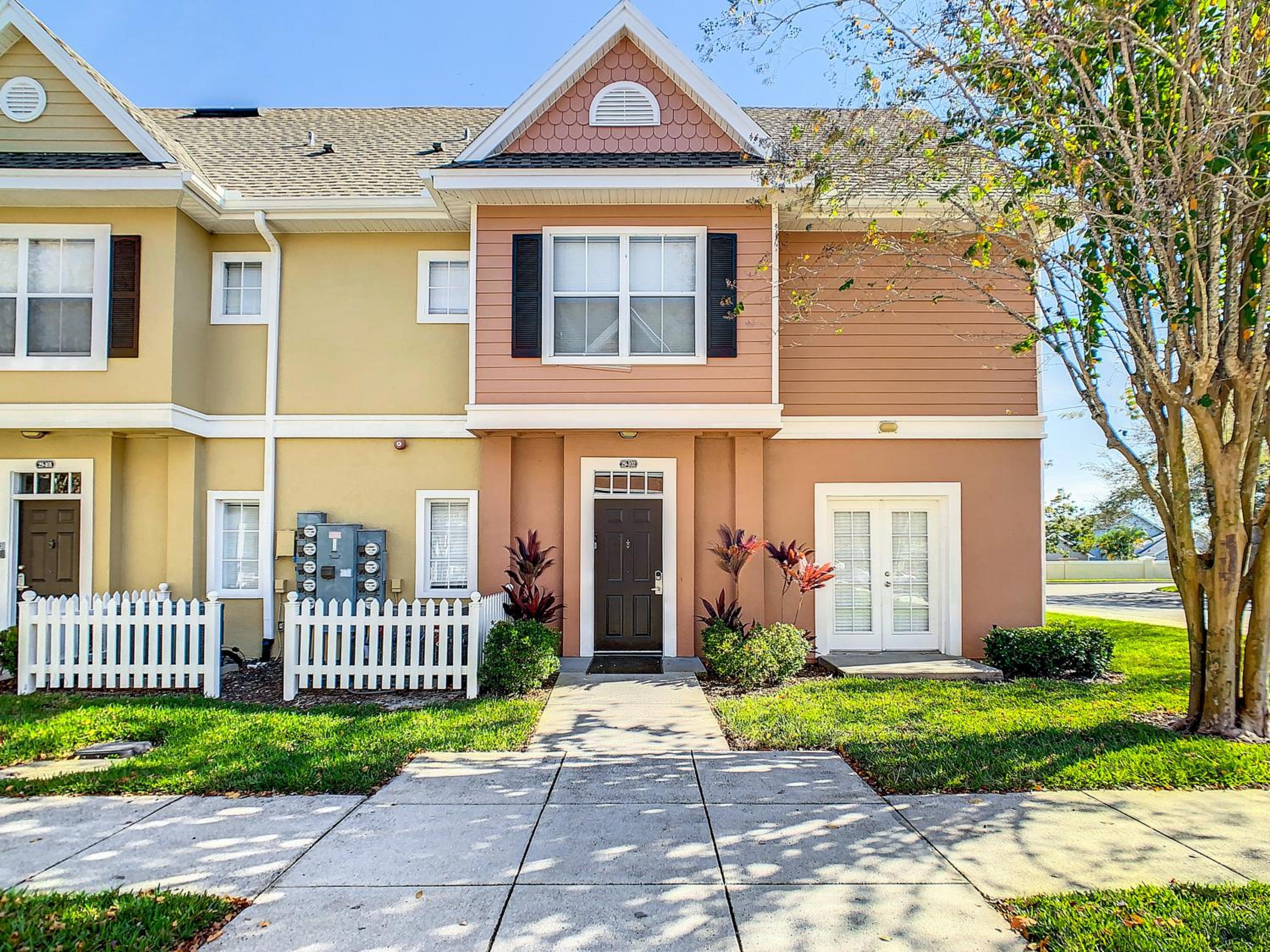 4 Bedroom Townhouse in a Gated Resort! view 4