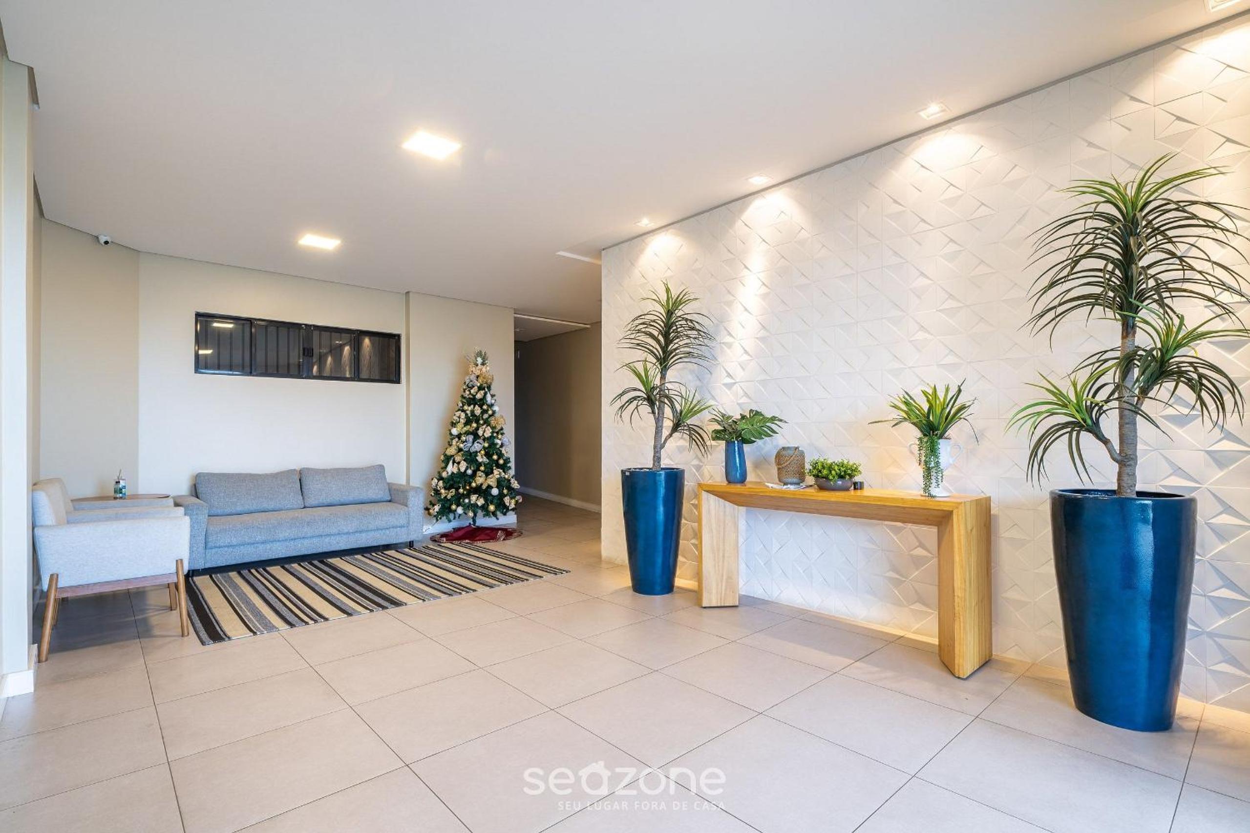 3BR beachfront apt w/ BBQ – RSL0502