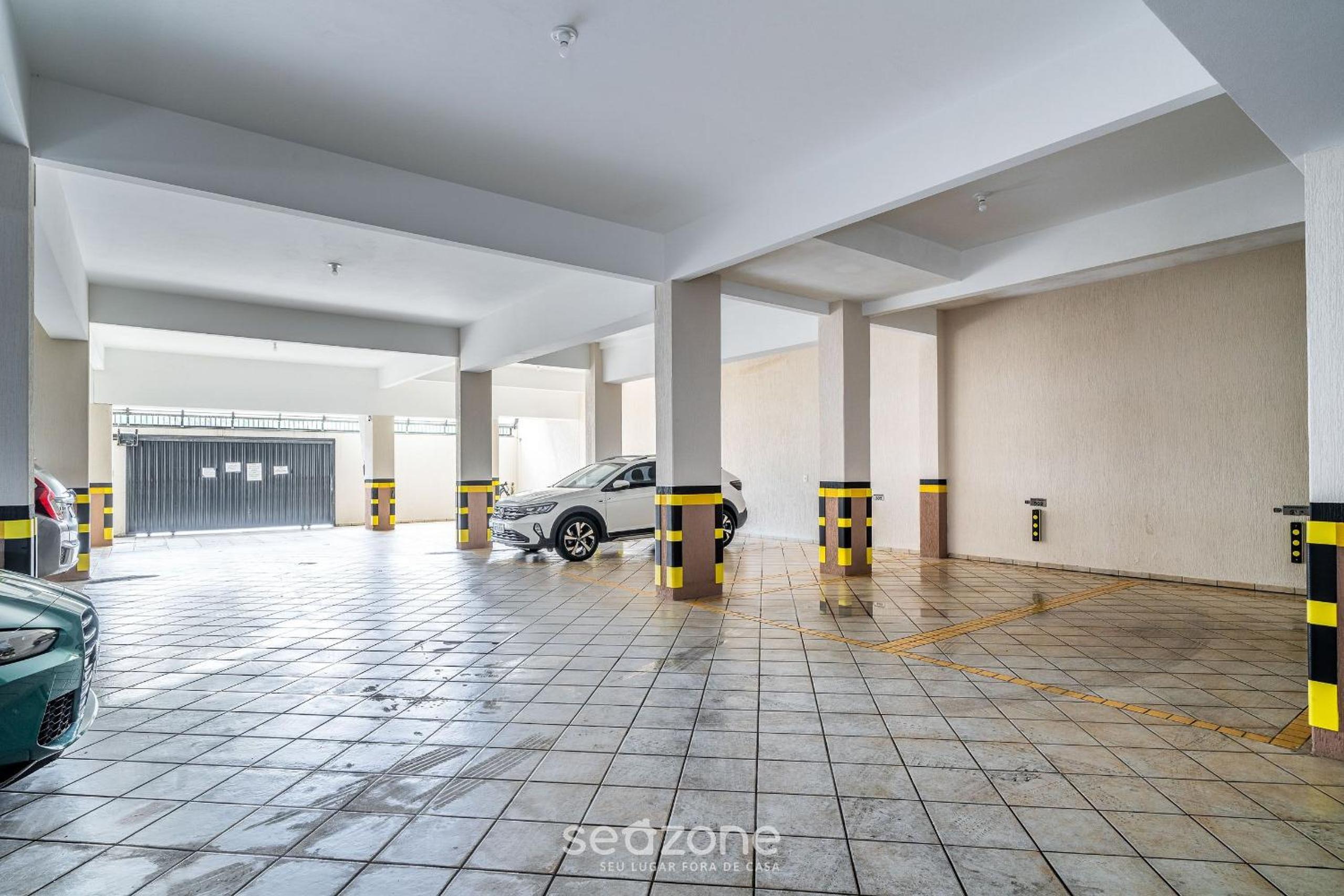 3BR beachfront apt w/ BBQ – RSL0502