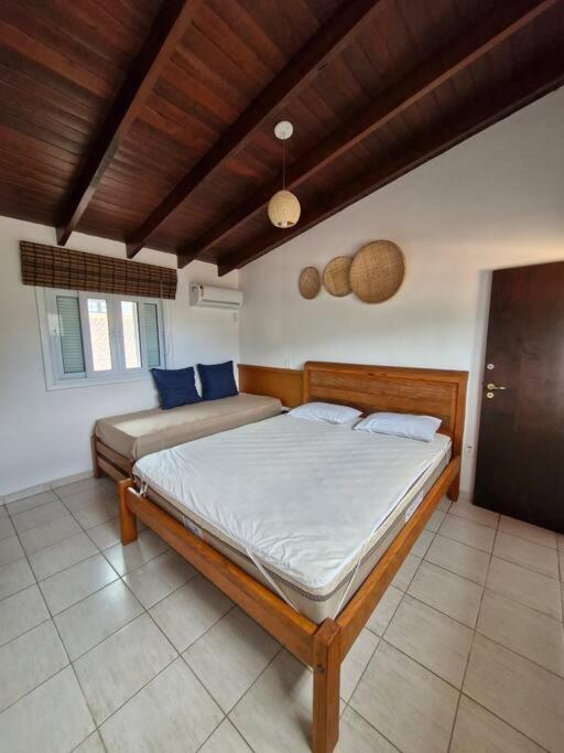 Apto 06 SUN HOUSE em Maresias à 100mts da praia