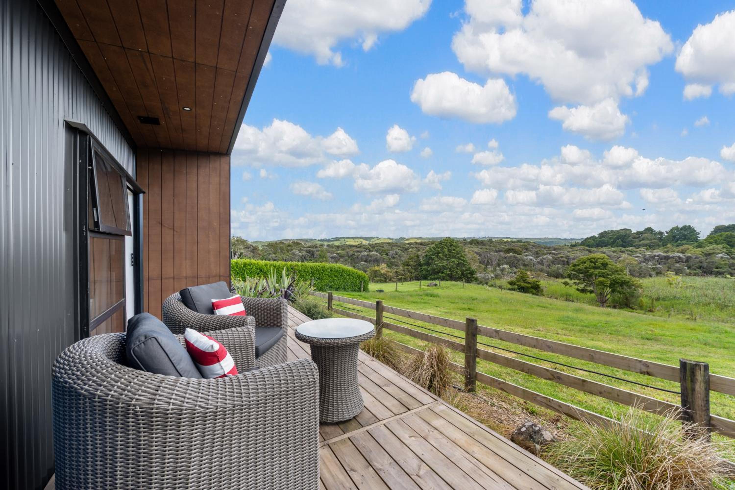 Kūkū Kabin - Waimate North Eco Holiday Cabin view 4