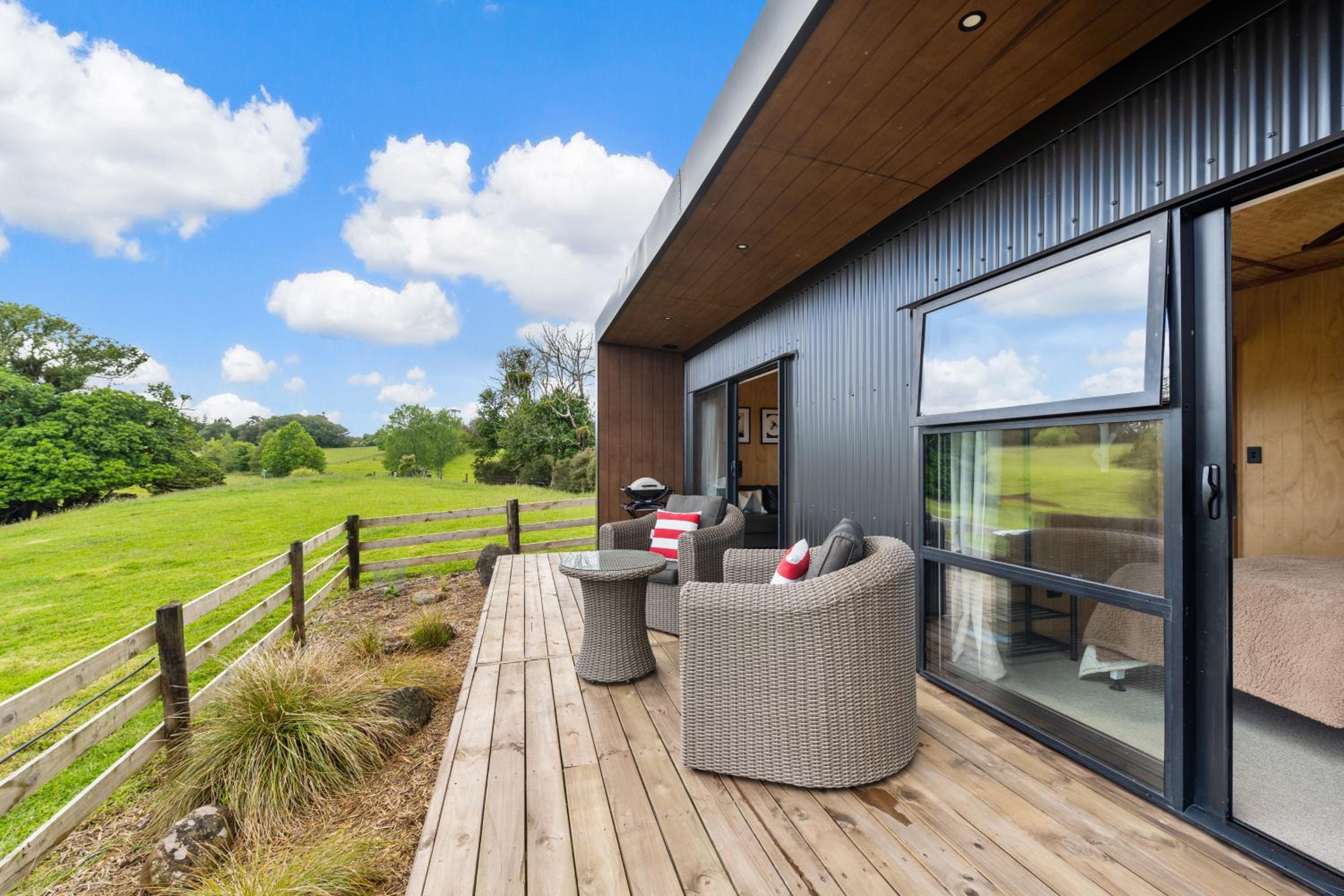 Kūkū Kabin - Waimate North Eco Holiday Cabin view 3