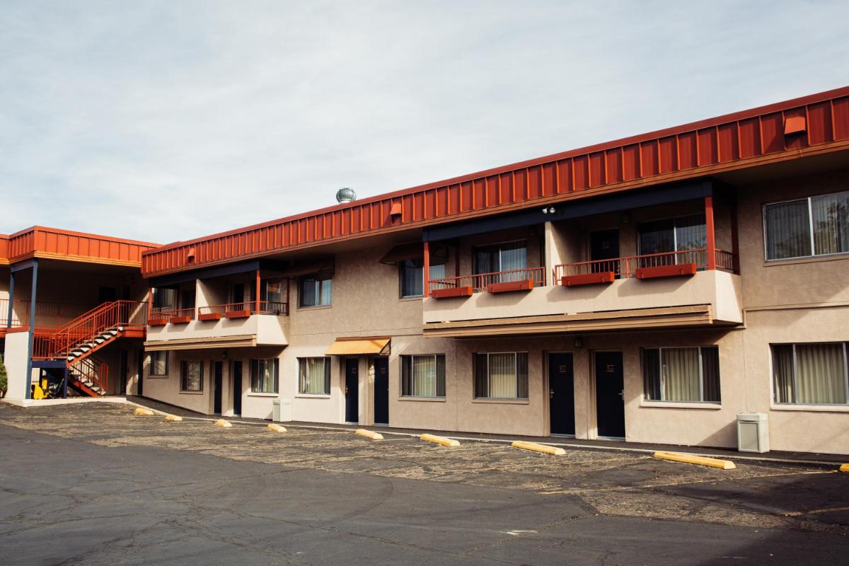The Durango Lodge