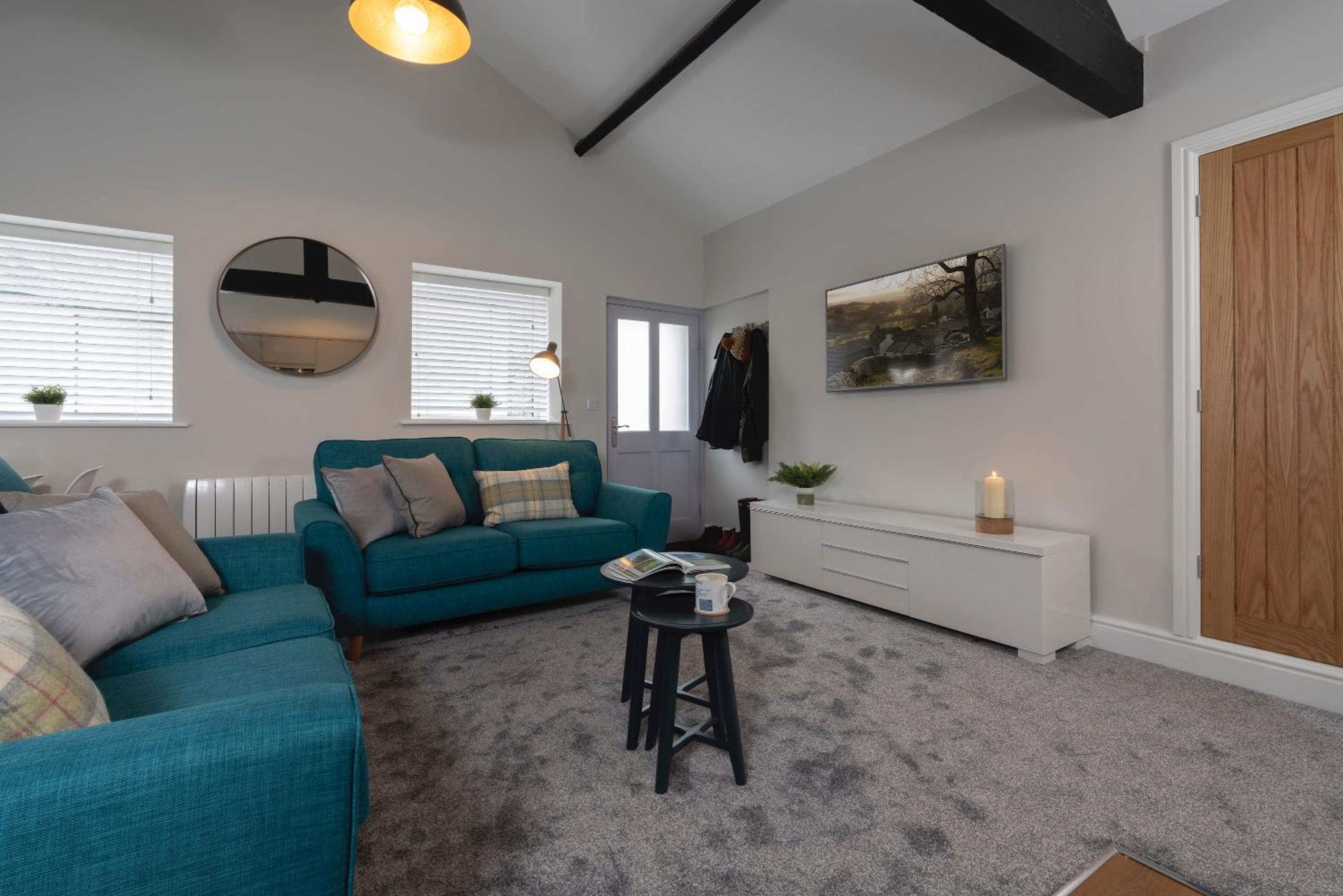 The Sorting Office - Spacious Modern Home with parking in Central Ambleside view 3