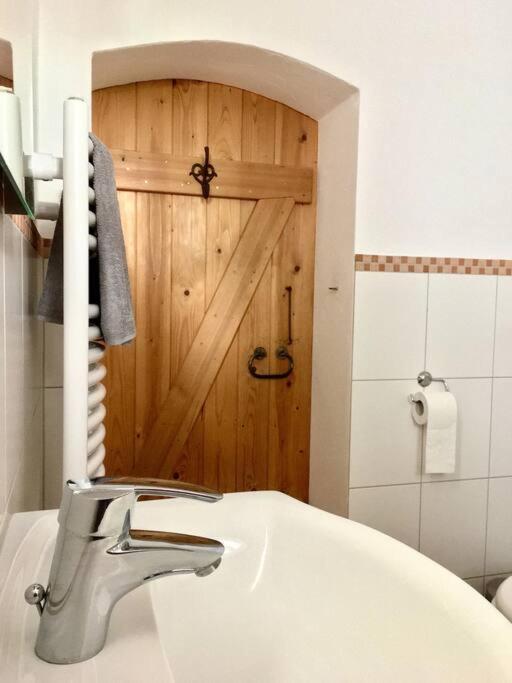 Ferienhaus am Wasser - citynah