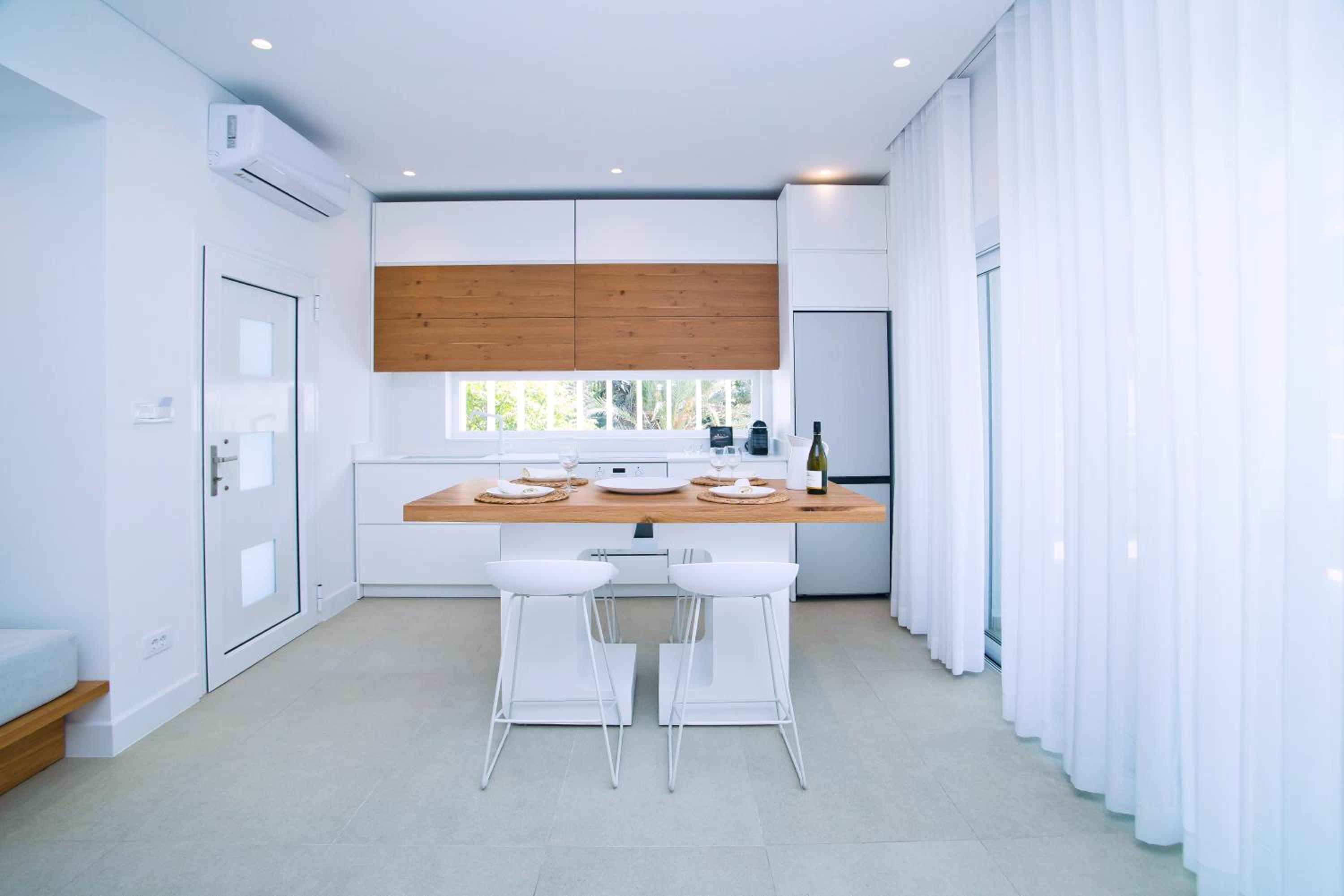 Almyra Seaside Luxury Suites