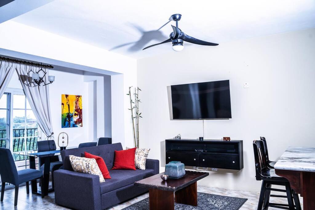 2BR I 1.5 Bath I Ocean & Mountain Views I Apartment w/ Balcony I Montego Bay view 4