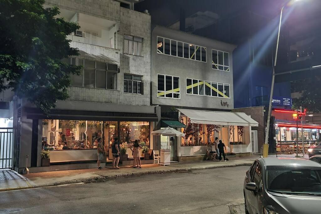 Apartamento 3 quartos no Quadrilátero de Charme em Ipanema