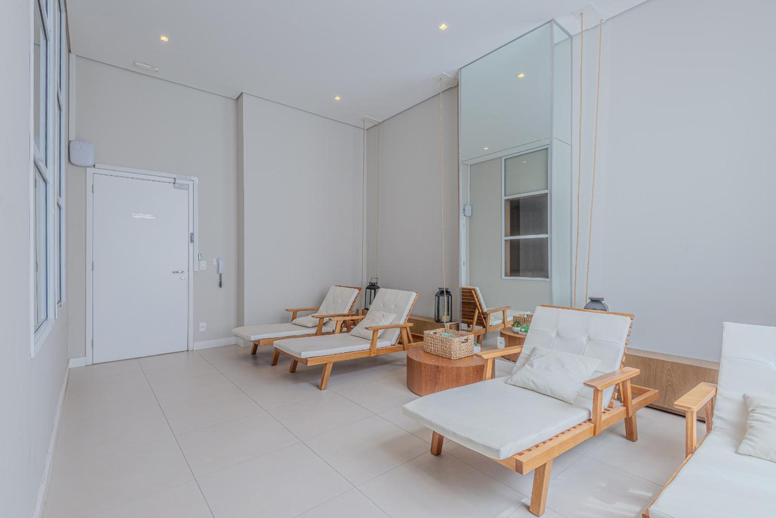 FLAT GRANDE EM CONDOMINIO DE LUXO - CENTRO DE SÃO PAULO
