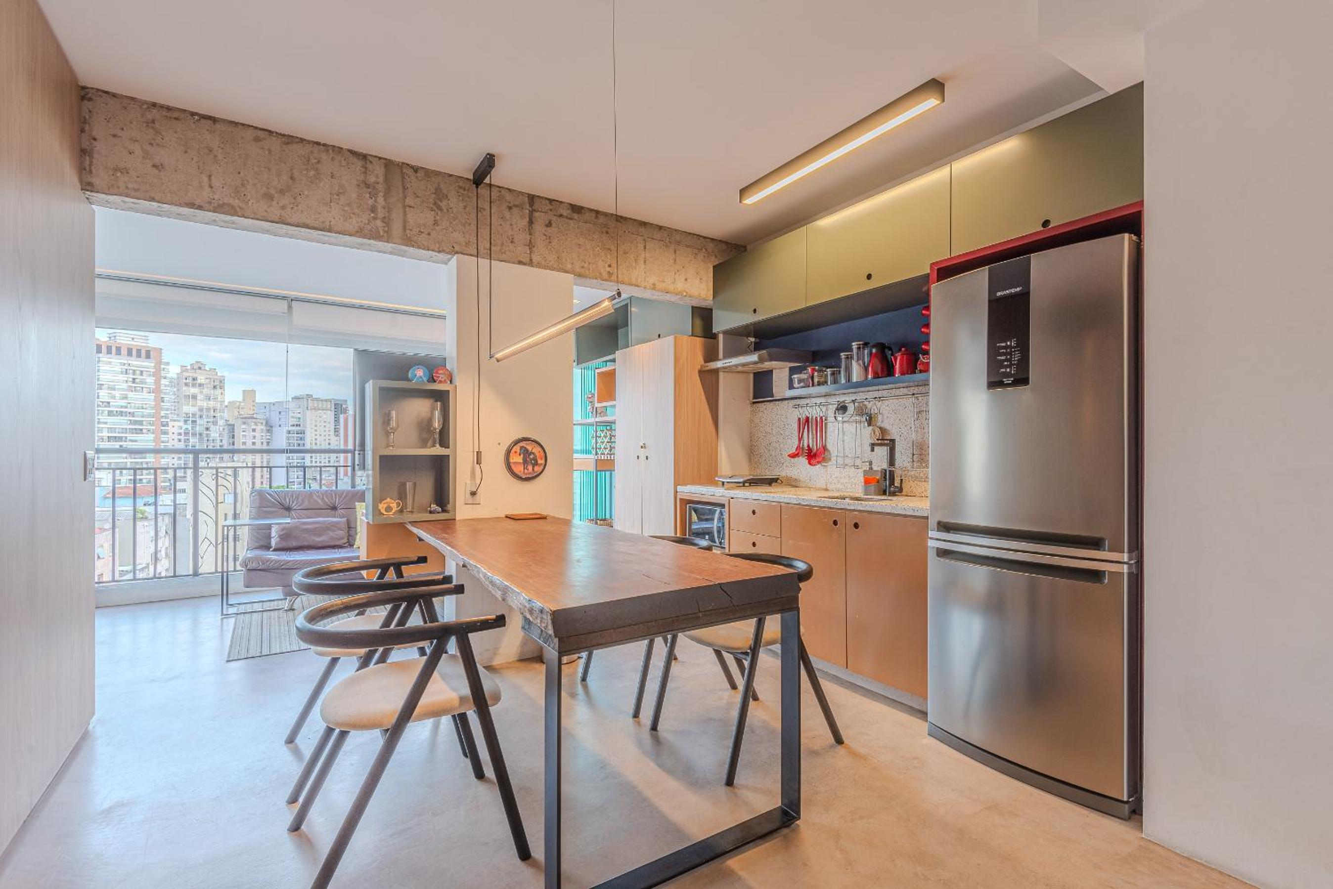 FLAT GRANDE EM CONDOMINIO DE LUXO - CENTRO DE SÃO PAULO