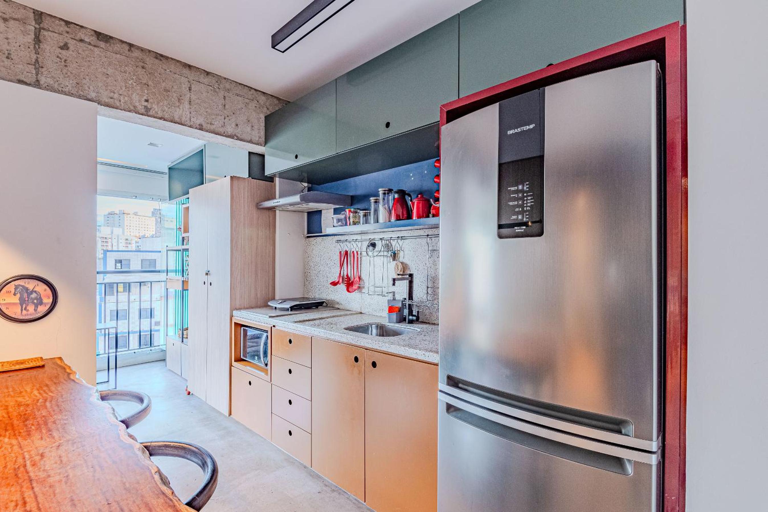FLAT GRANDE EM CONDOMINIO DE LUXO - CENTRO DE SÃO PAULO