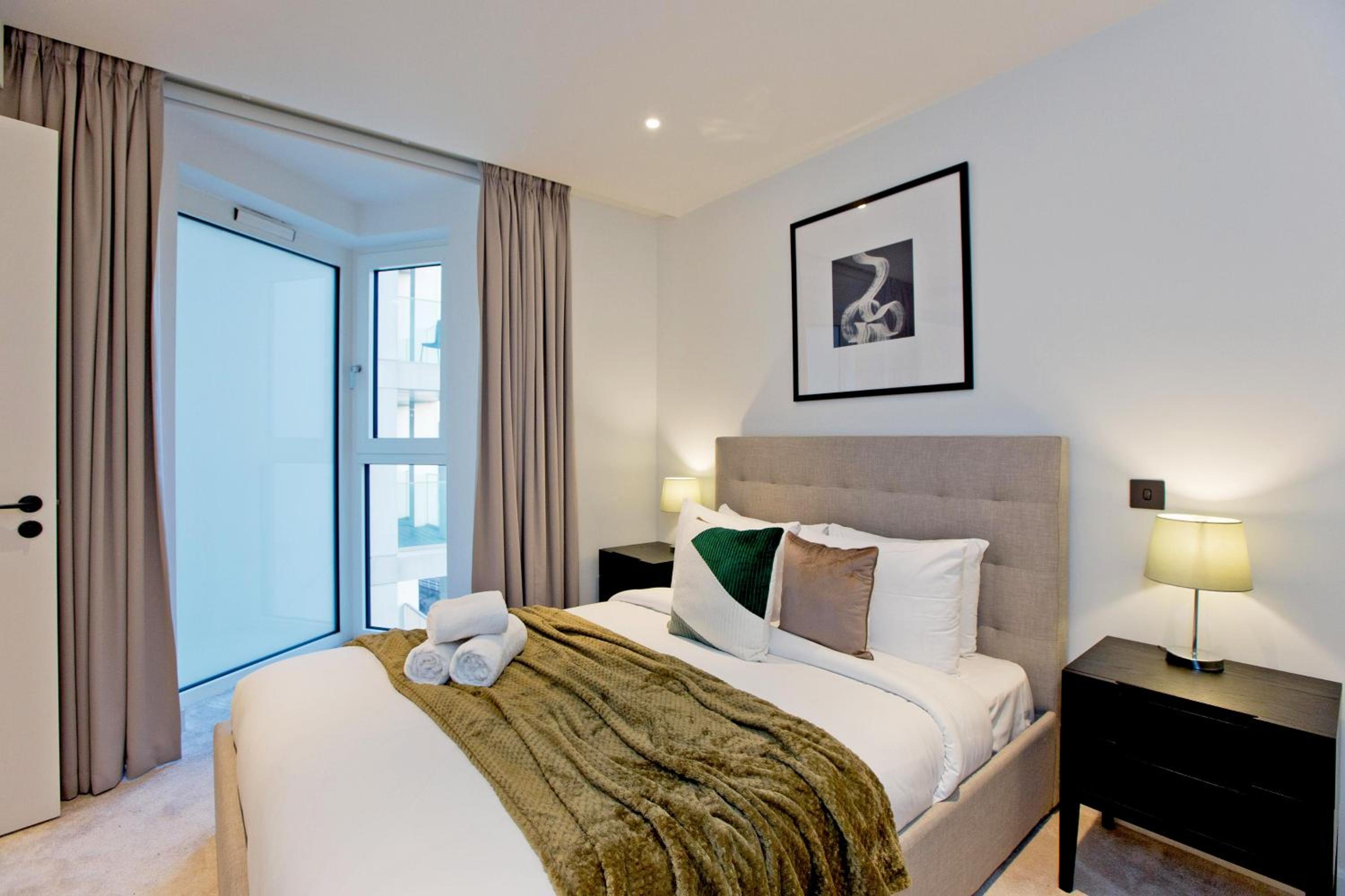 Fabulous Westfield 2 bed