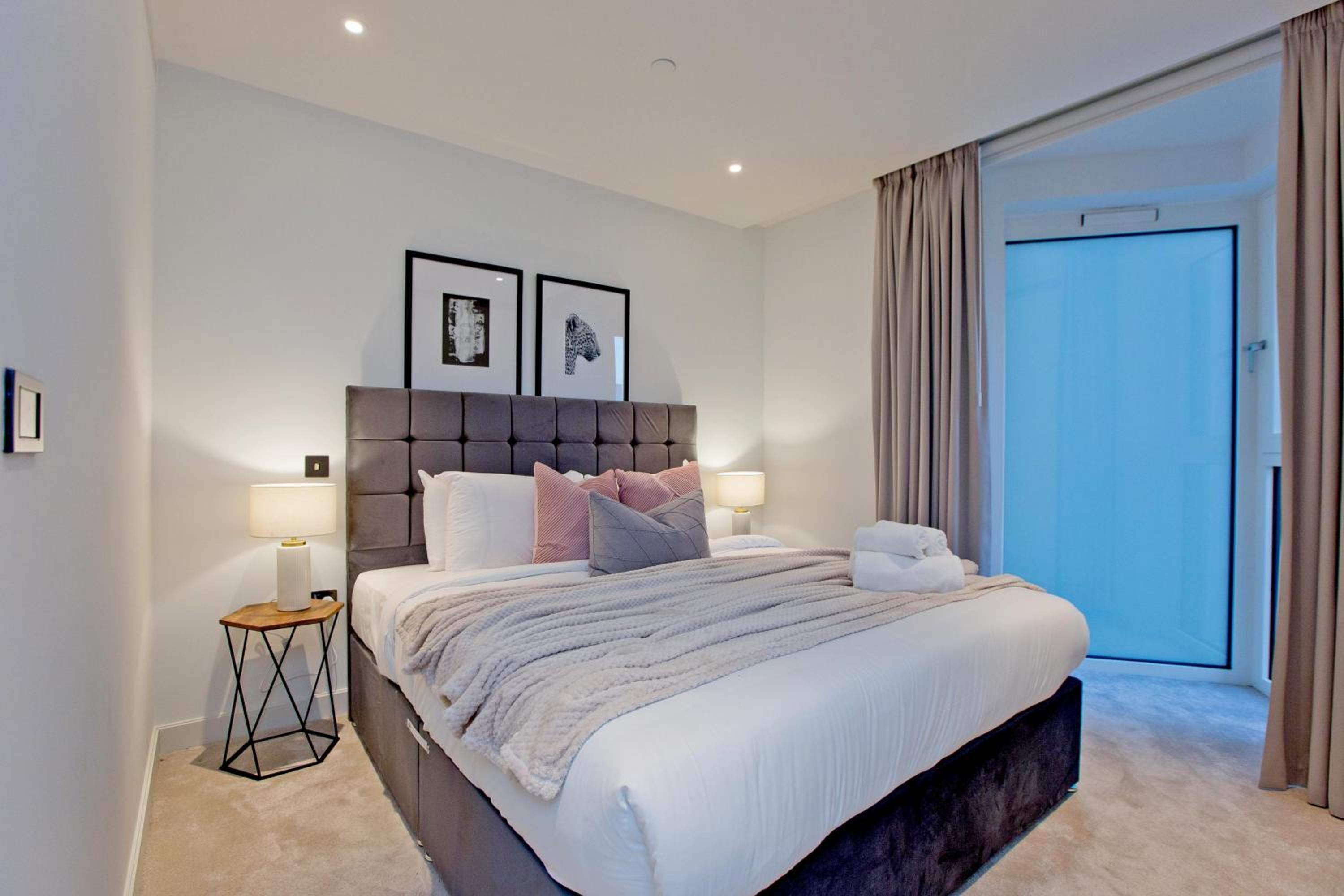 Fabulous Westfield 2 bed