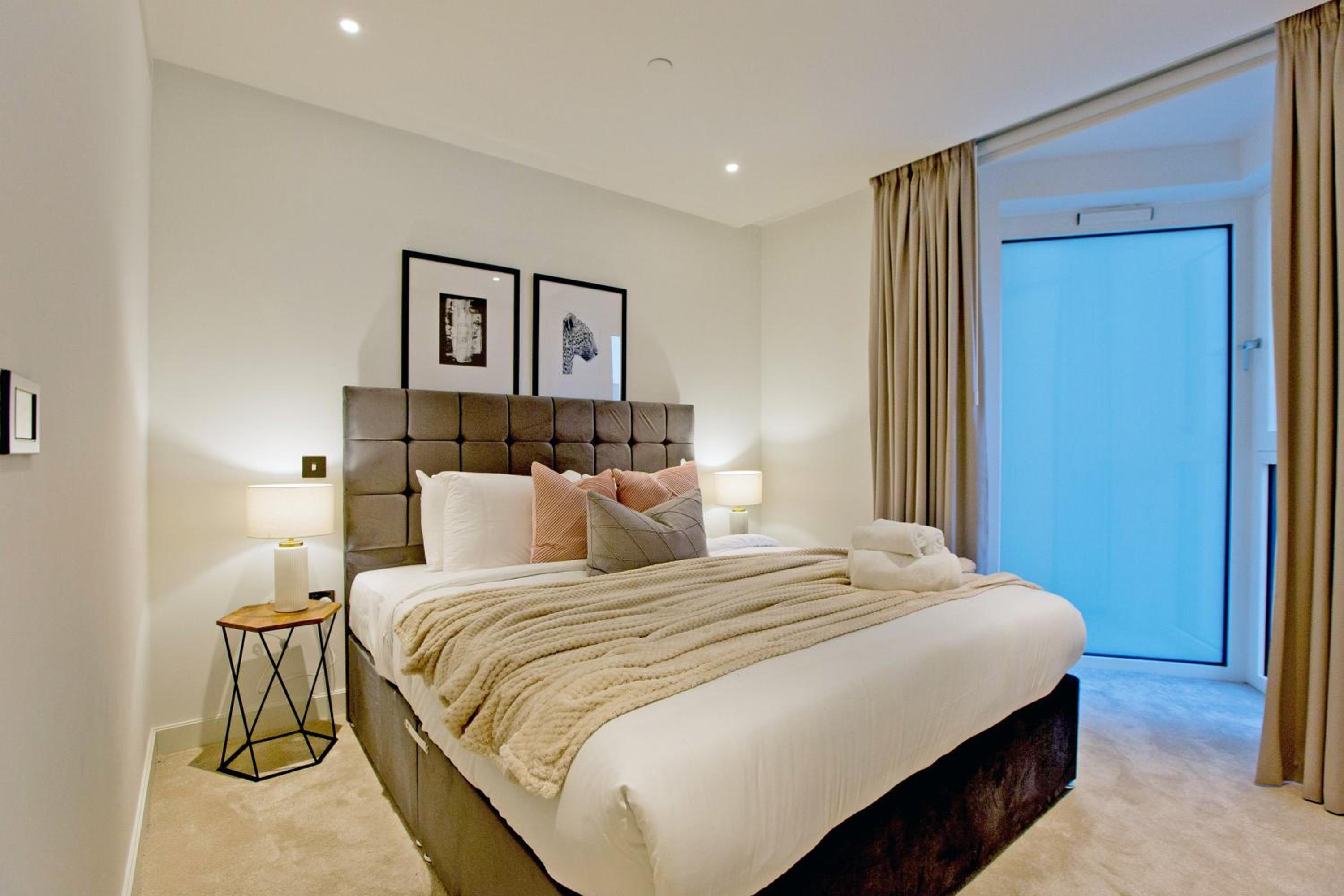 Fabulous Westfield 2 bed