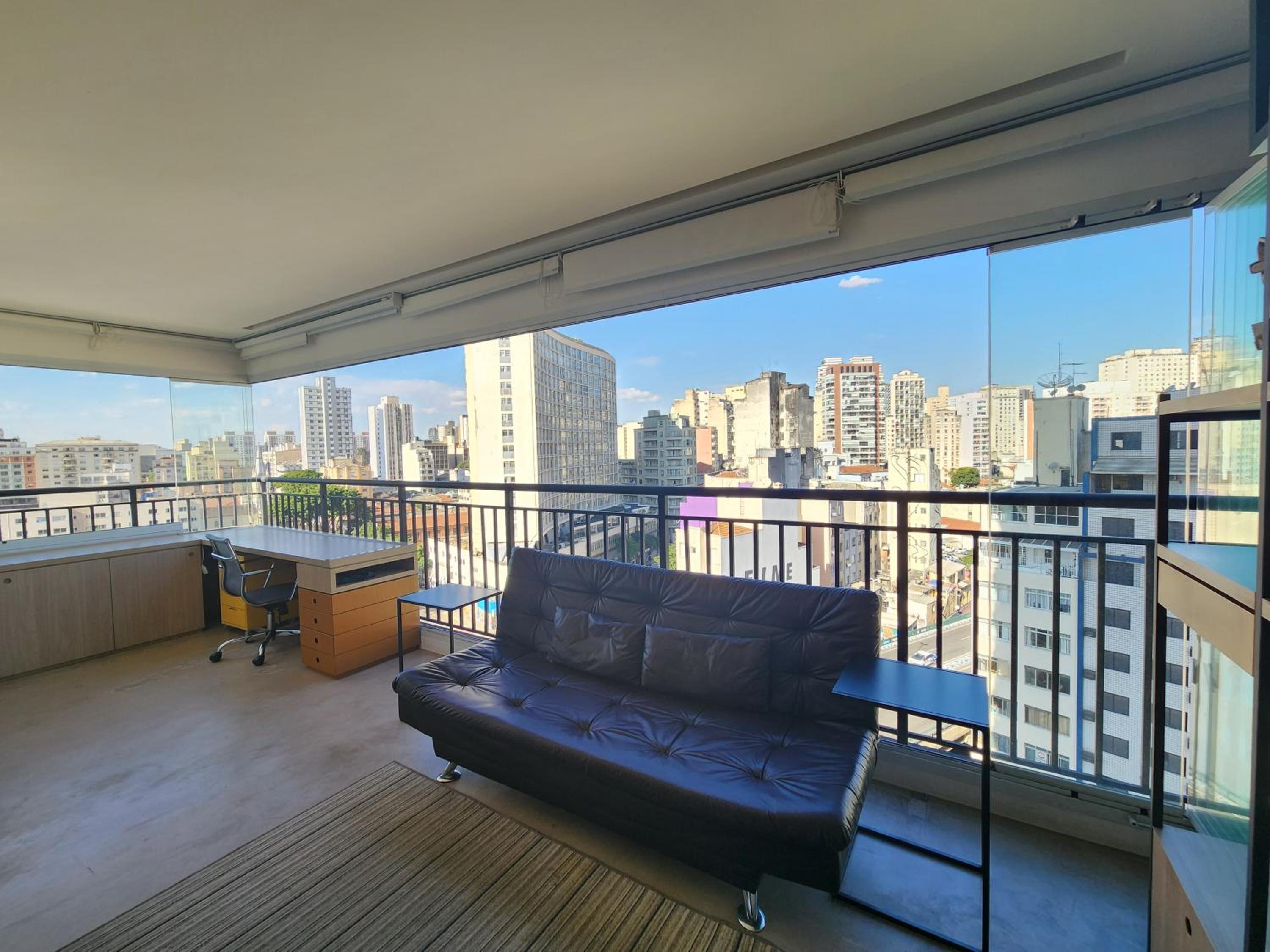 FLAT GRANDE EM CONDOMINIO DE LUXO - CENTRO DE SÃO PAULO