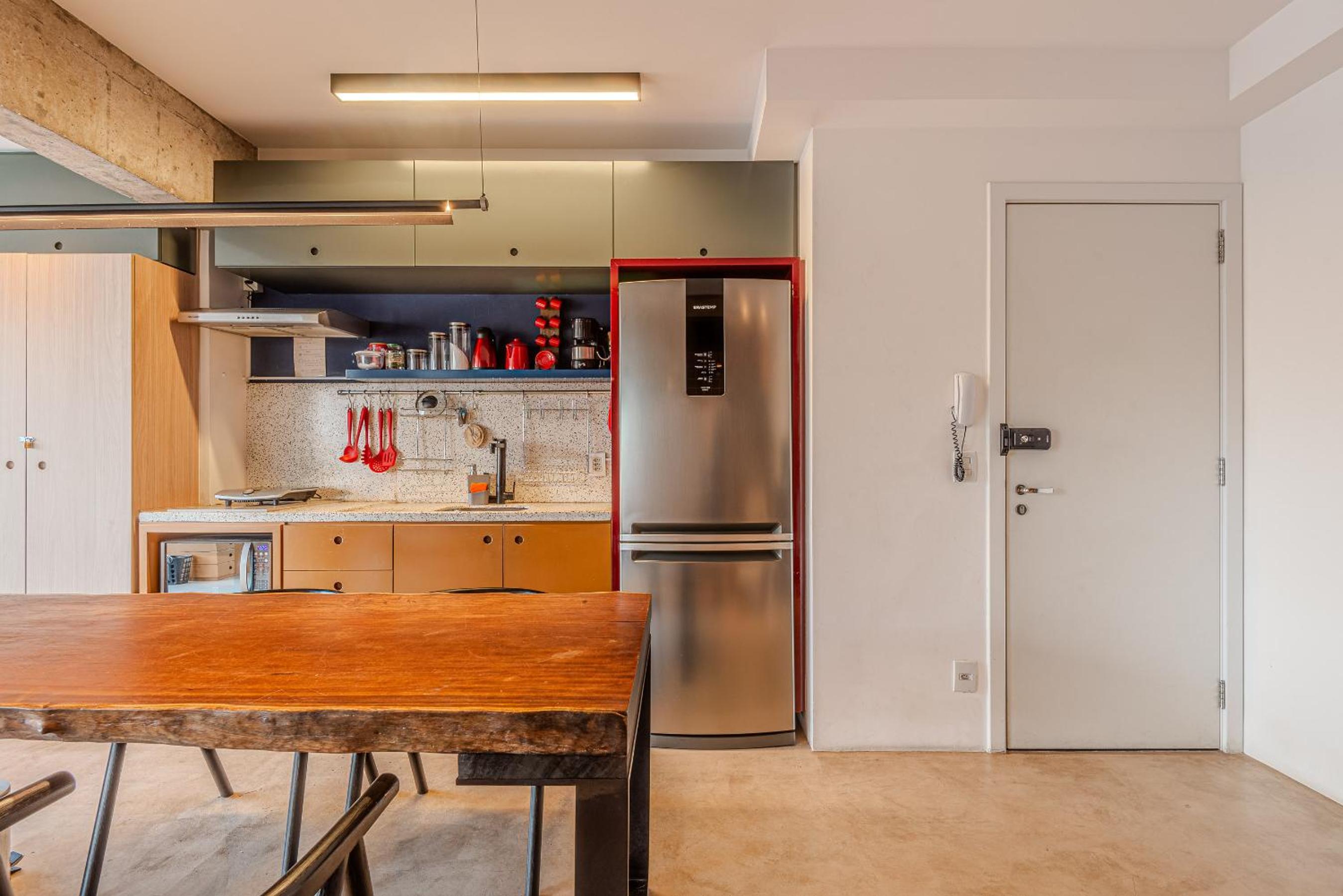 FLAT GRANDE EM CONDOMINIO DE LUXO - CENTRO DE SÃO PAULO
