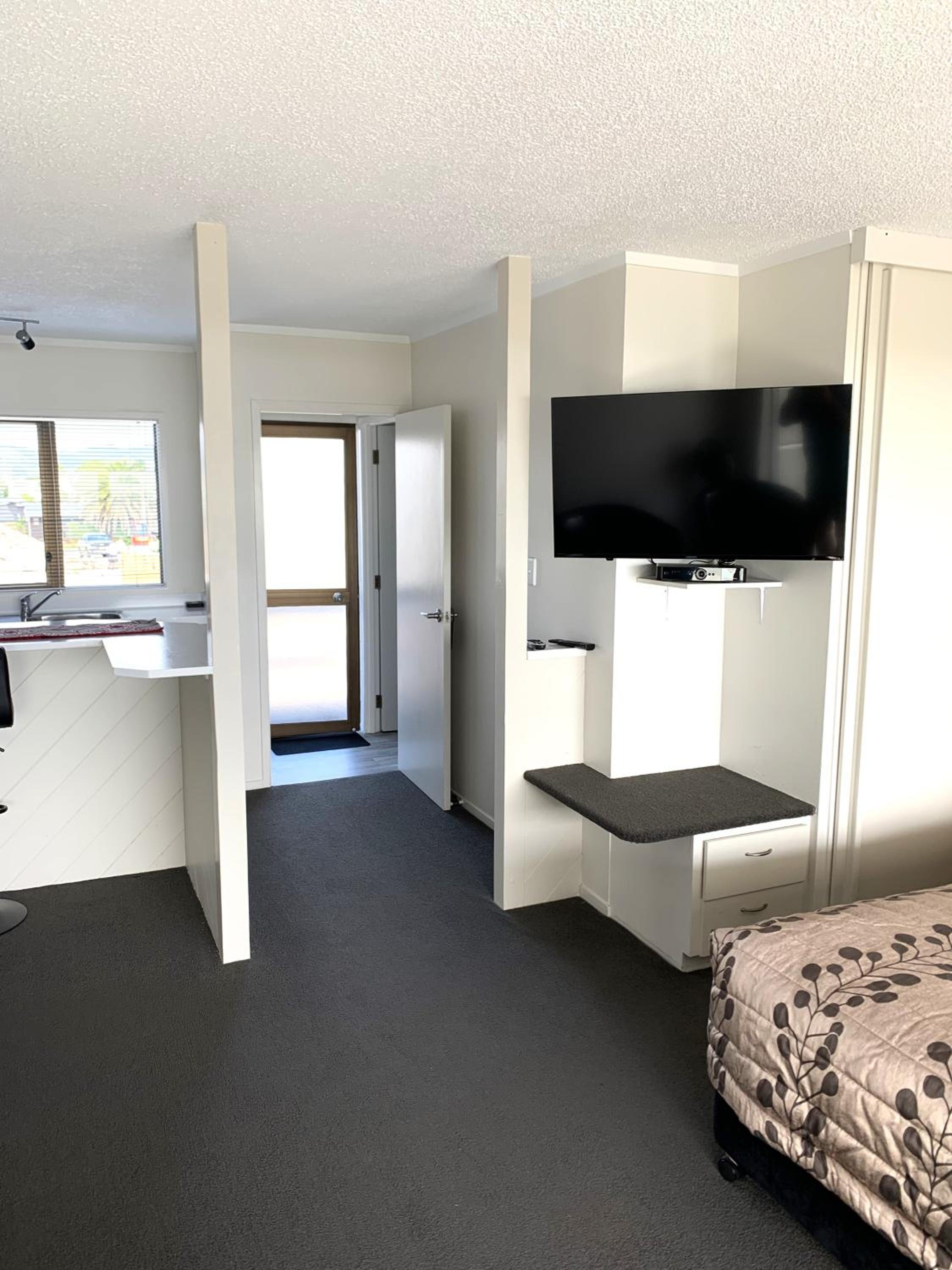 The Oceanside Motel
