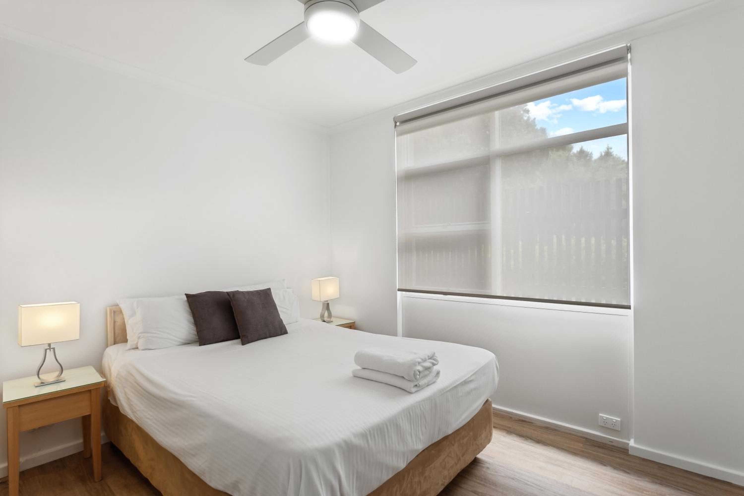 Taft Apartments view 2