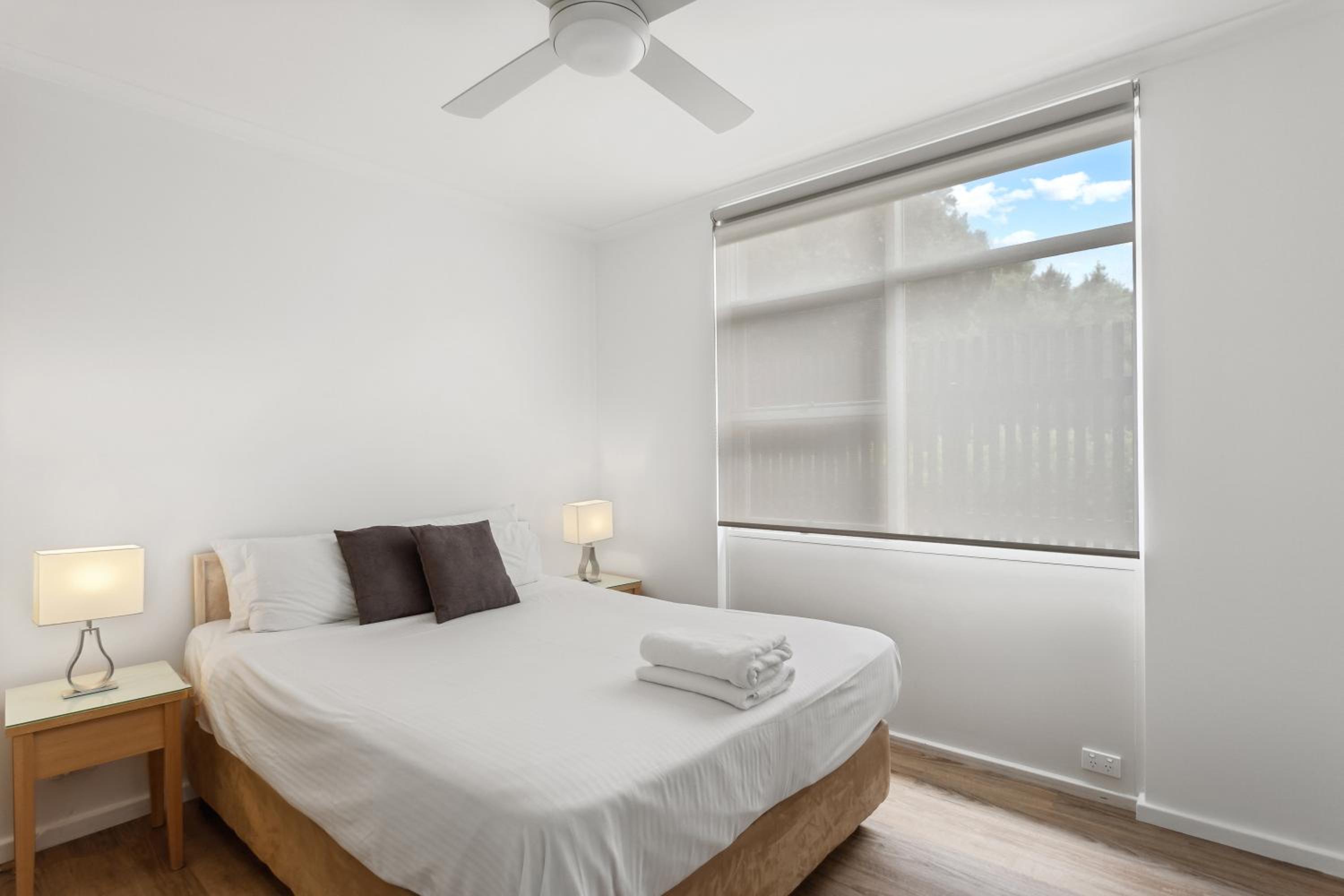Taft Apartments view 3