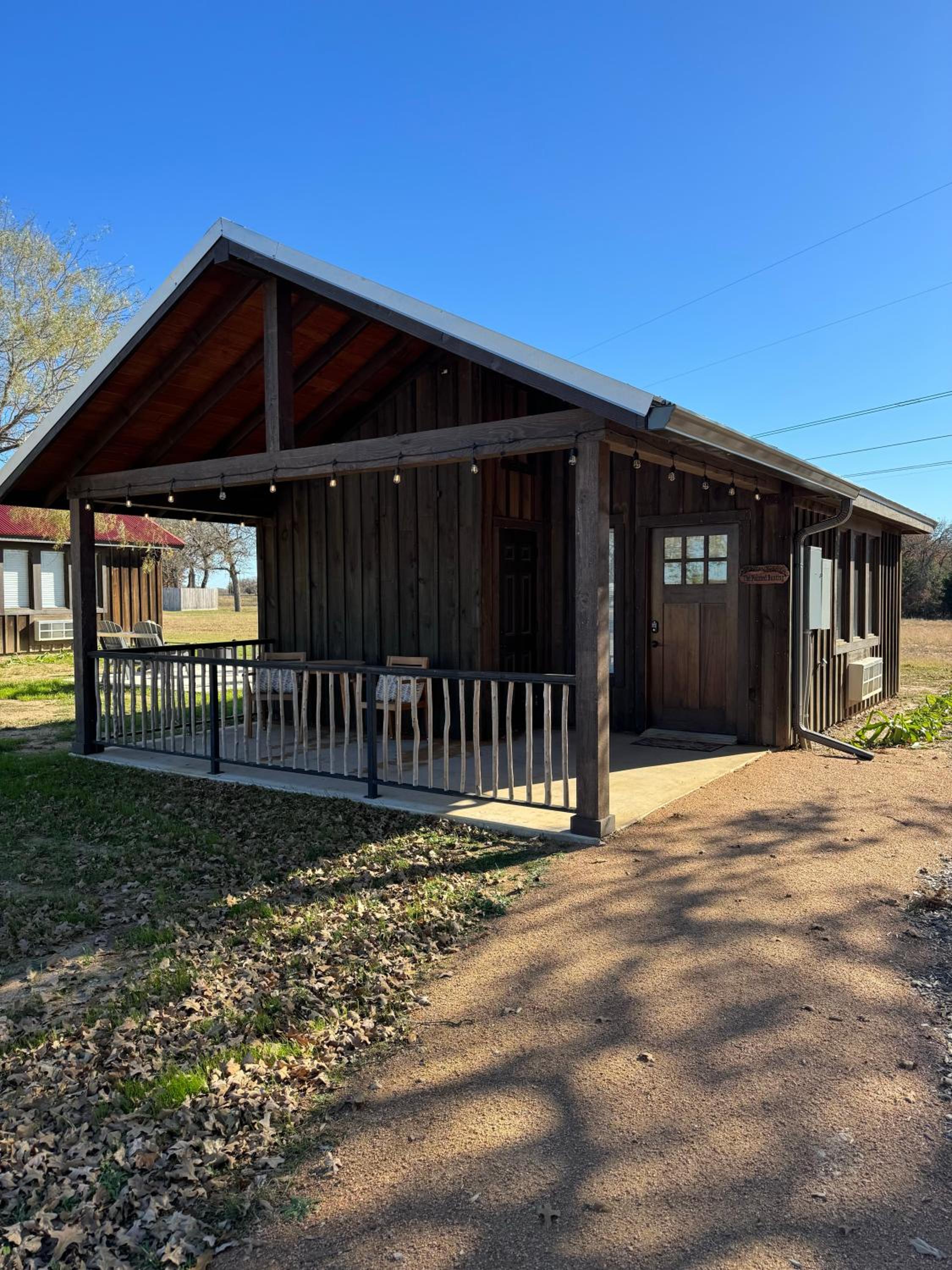 Painted Bunting Cabin 15 MIN to MagnoliaBaylor view 3