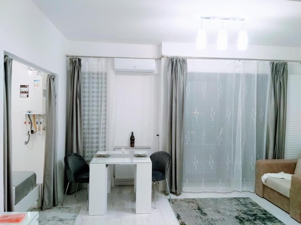 Studio Far-Primavera