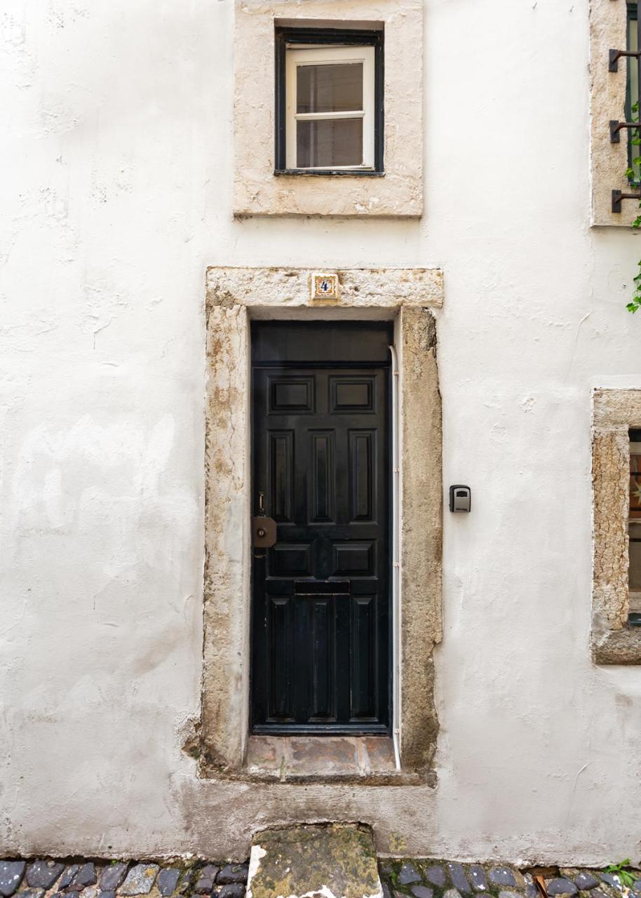 Historic Alfama Cave Studio - Medieval Quarter Experience view 2