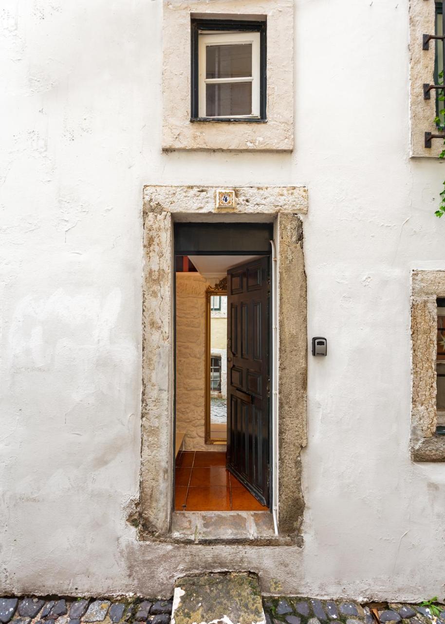 Historic Alfama Cave Studio - Medieval Quarter Experience view 3