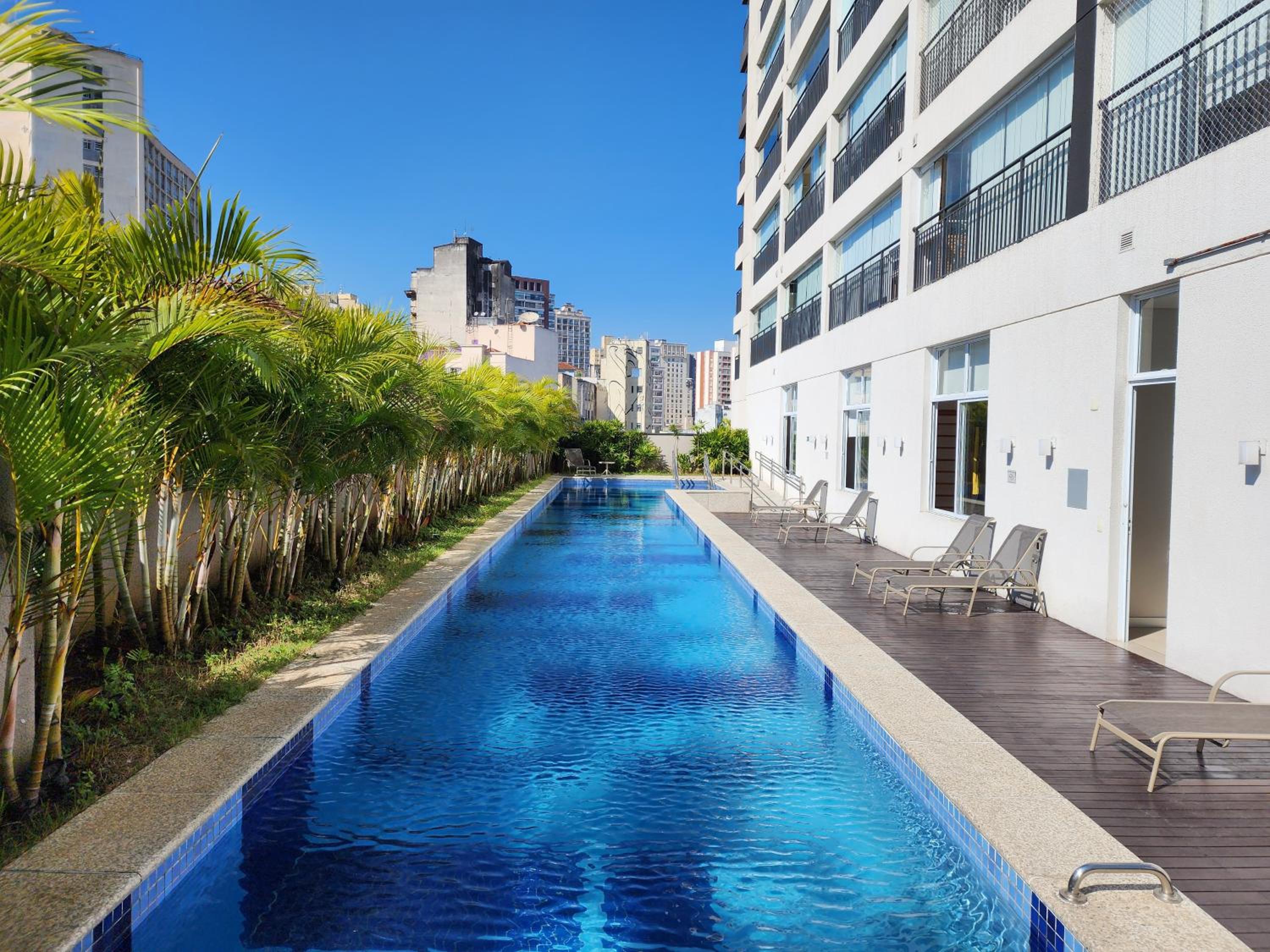 FLAT GRANDE EM CONDOMINIO DE LUXO - CENTRO DE SÃO PAULO
