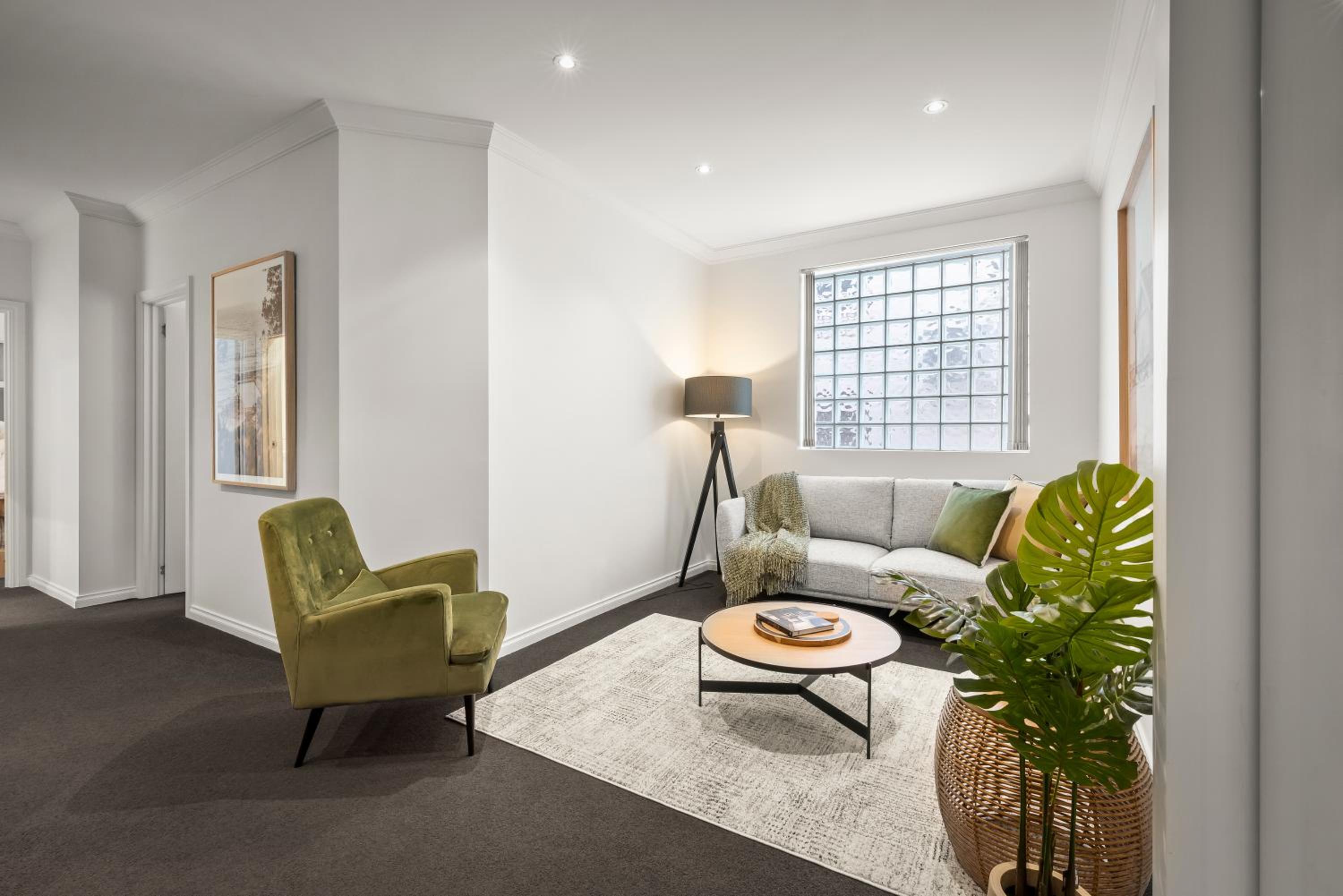 Luxury 2 Bedroom Apartment - Heart of Hobart CBD