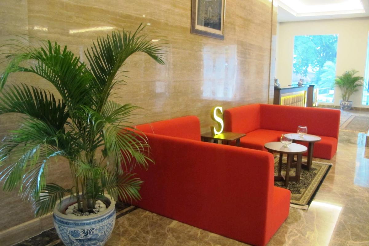 hotel reception