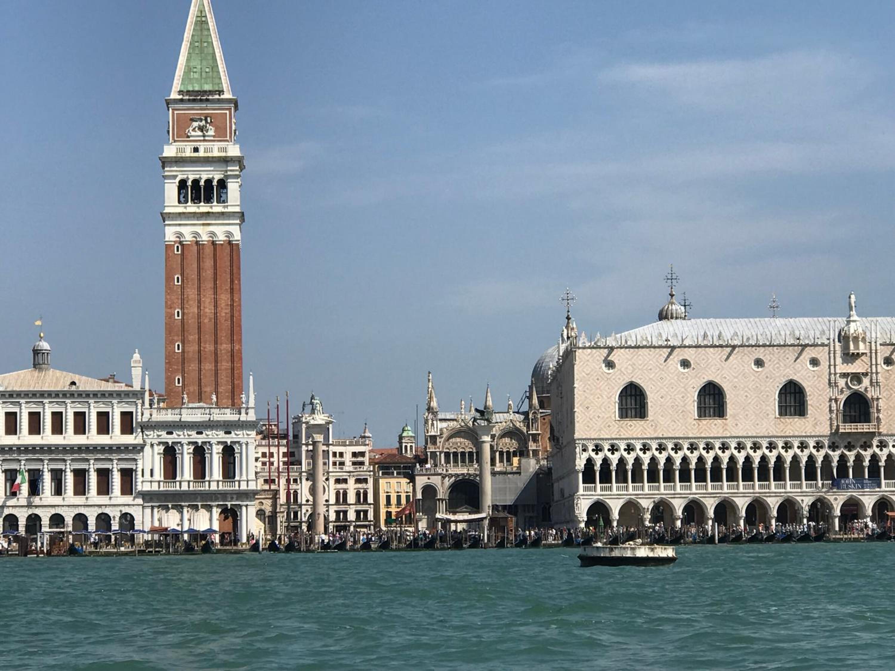 Lions Venice Guest house
