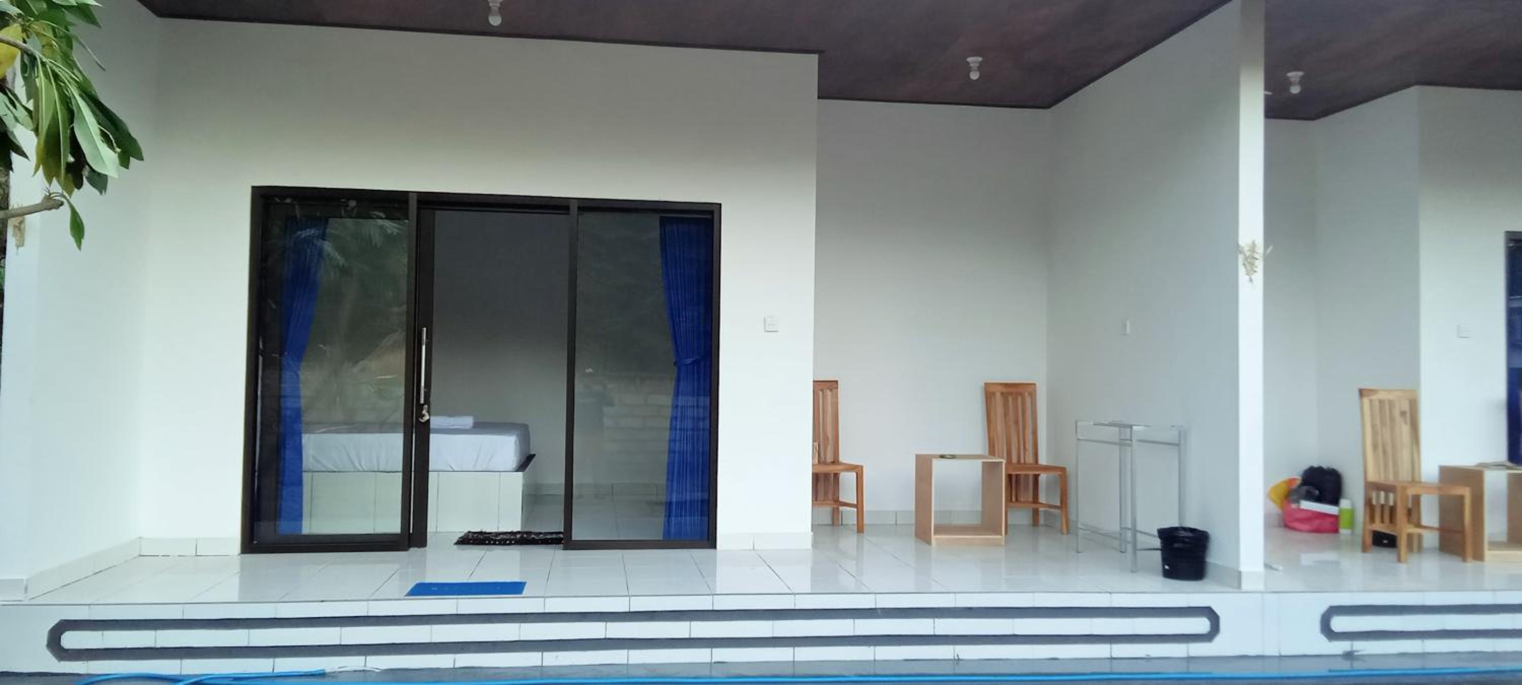 Giri Homestay