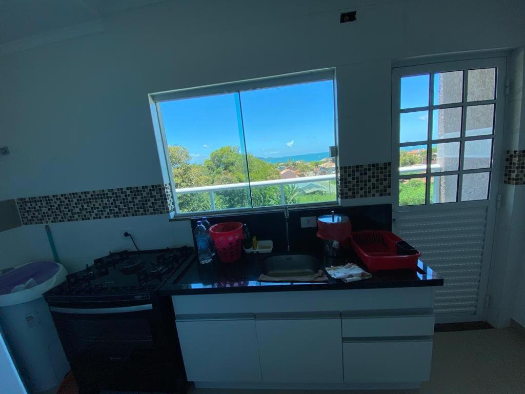 Apartamento com varanda e vista para o mar!