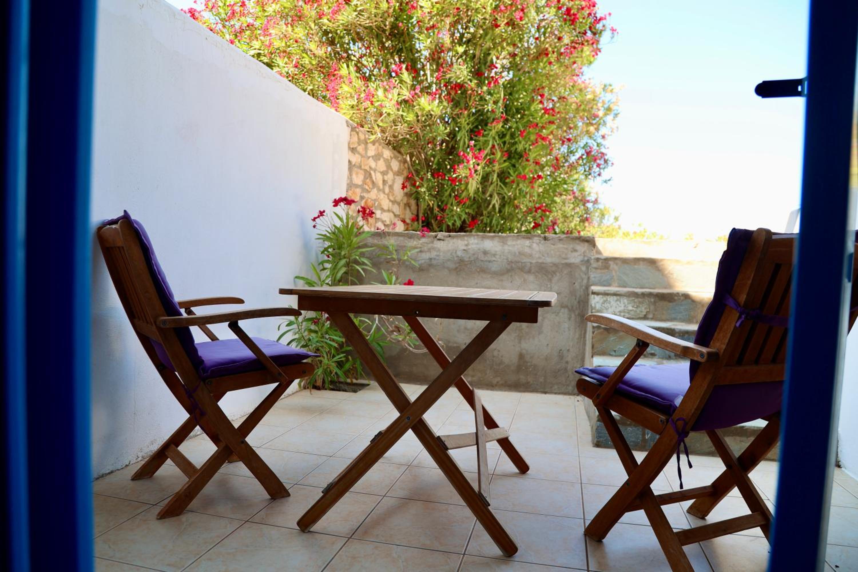 Paros Home