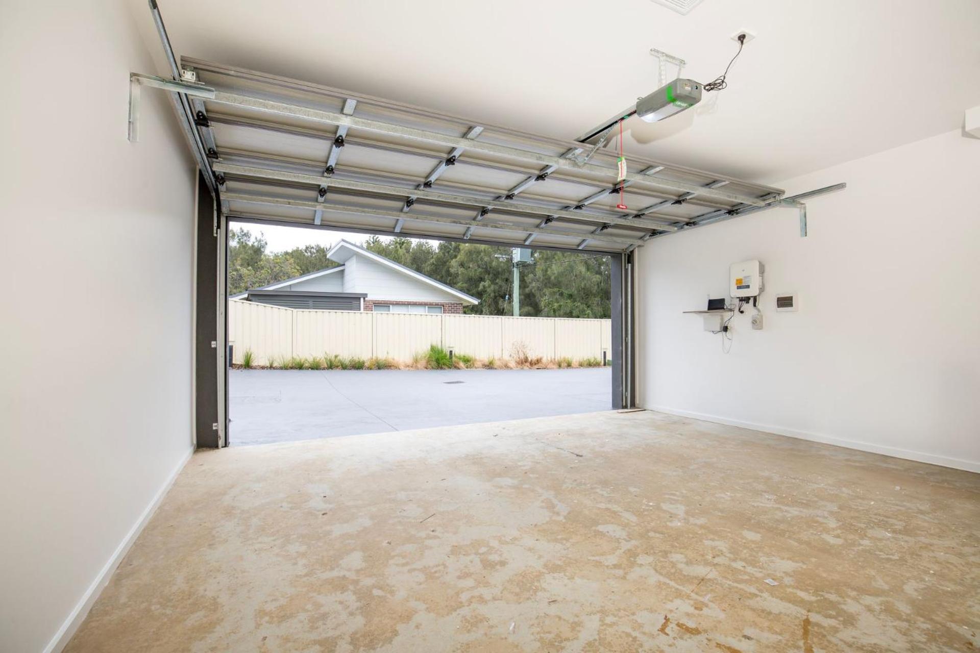 Shiloh Shores - Pet Friendly with Fire Pit - 5 Mins to Beach