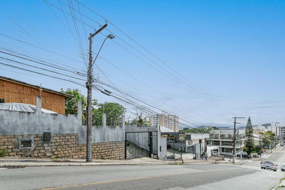 Casa Próximo ao Centro com Vista para o Mar.