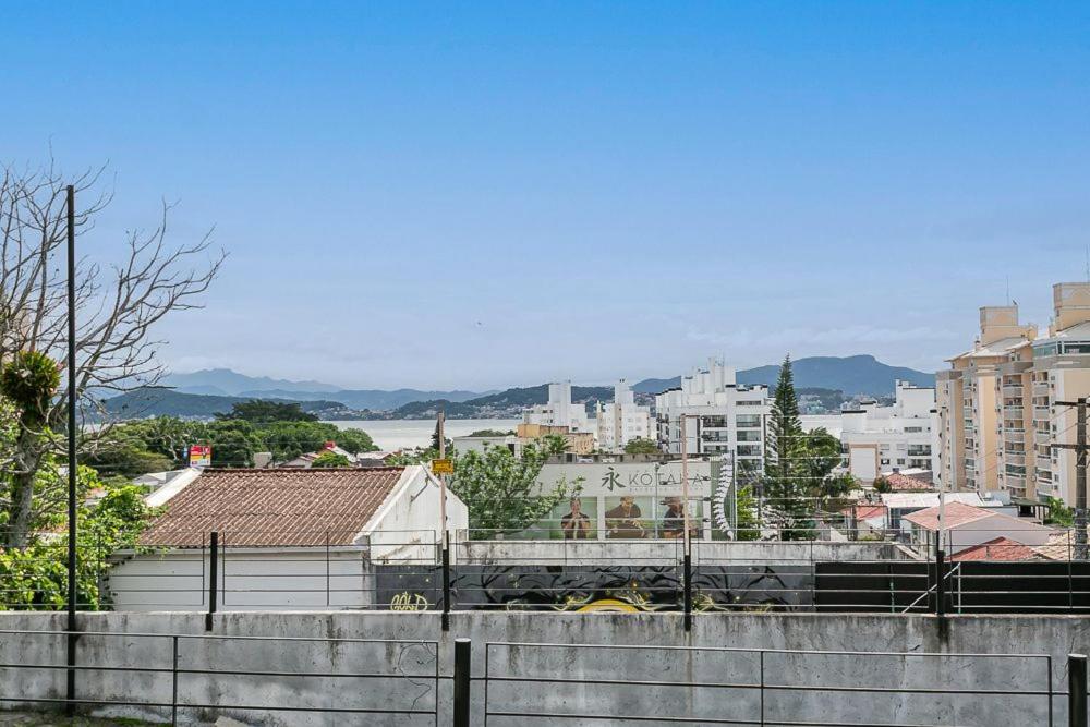 Casa Próximo ao Centro com Vista para o Mar.